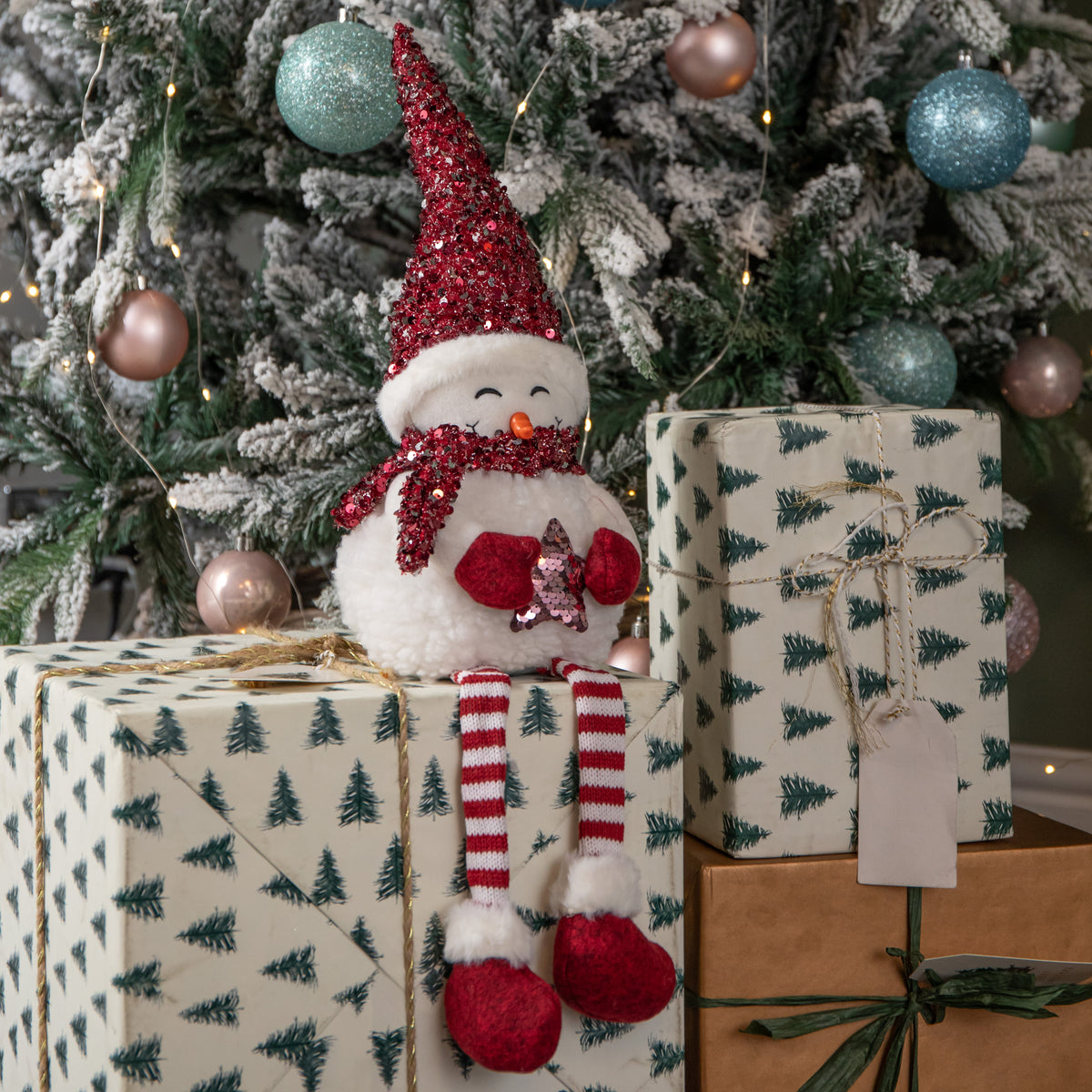 37cm Sitting Soft Fabric Snow Girl Christmas Decoration with Dangly Legs