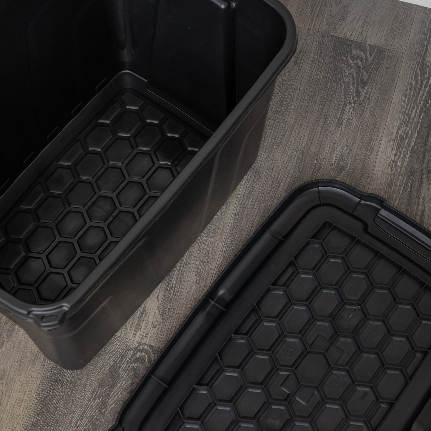 6 x 60L Heavy Duty Storage Tubs Sturdy, Lockable, Stackable and Nestable Design Storage Chests with Clips in Black