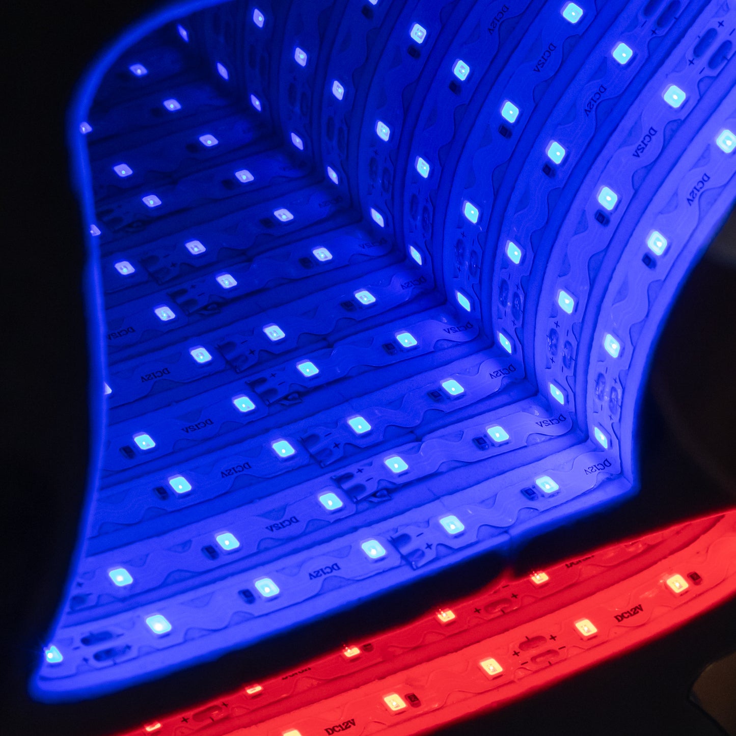 76cm LED Infinity Light Waving Snowman