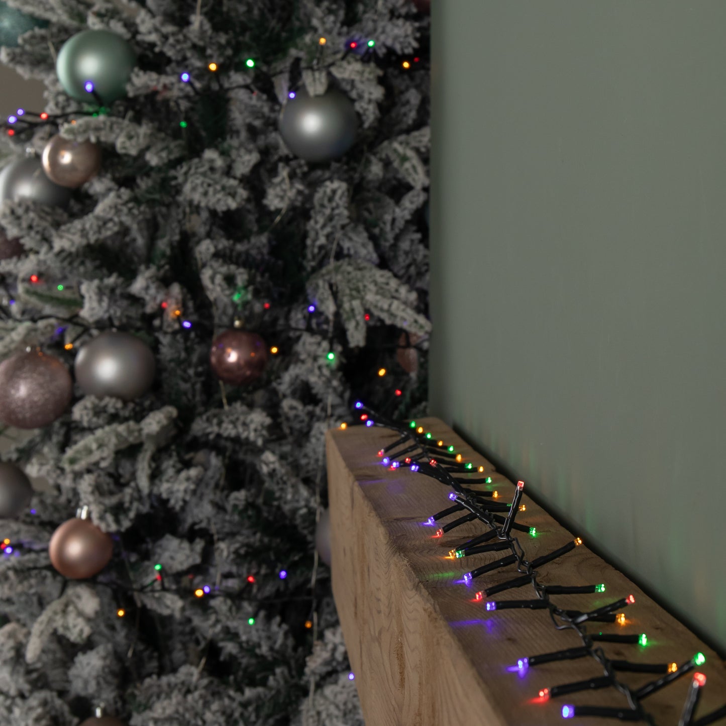 15.5m 600 LED Colour Changing Christmas String Lights in White to Multi-Colour