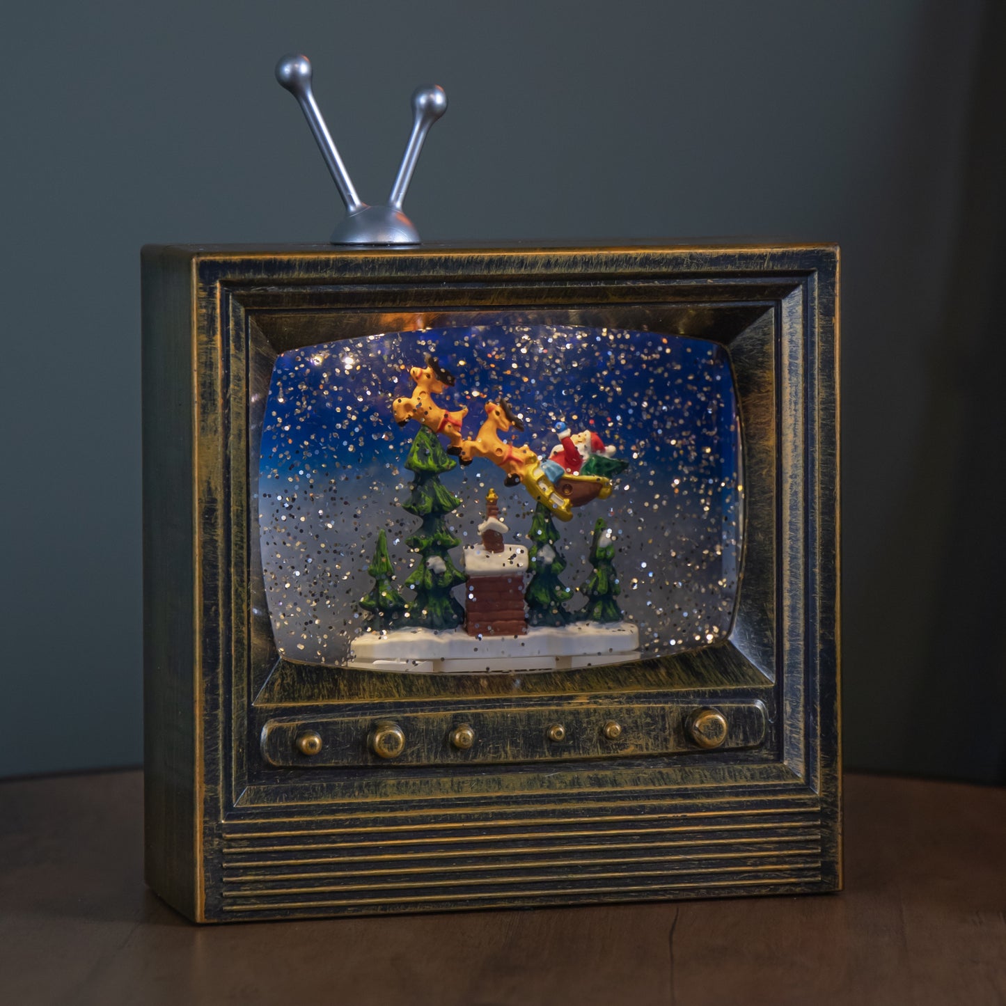22cm Battery Operated Light up Antique Gold TV Christmas Water Spinner with Santa Scene & LEDs