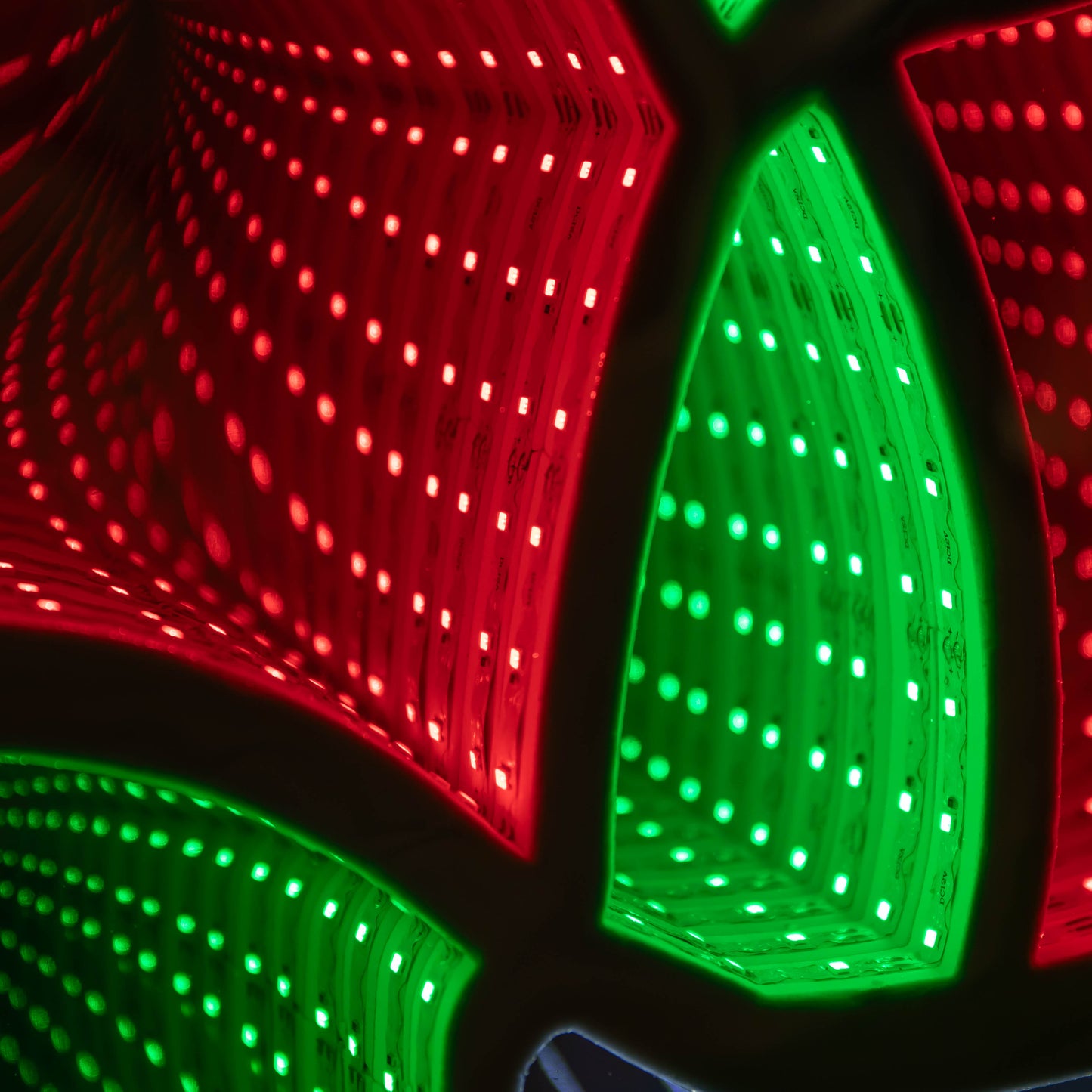 4ft (1.2m) Tall Standing Light up Snowman Infinity Christmas Decoration with Multi-Coloured LEDs