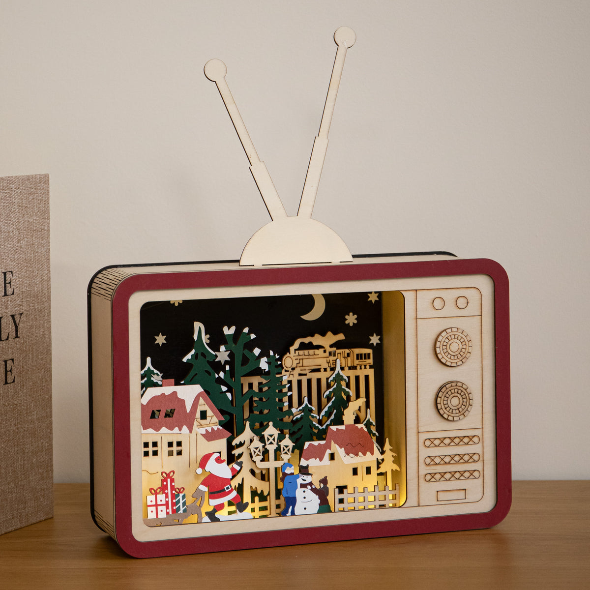 18cm Light Up Wooden Vintage TV Christmas Village Scene with LEDs