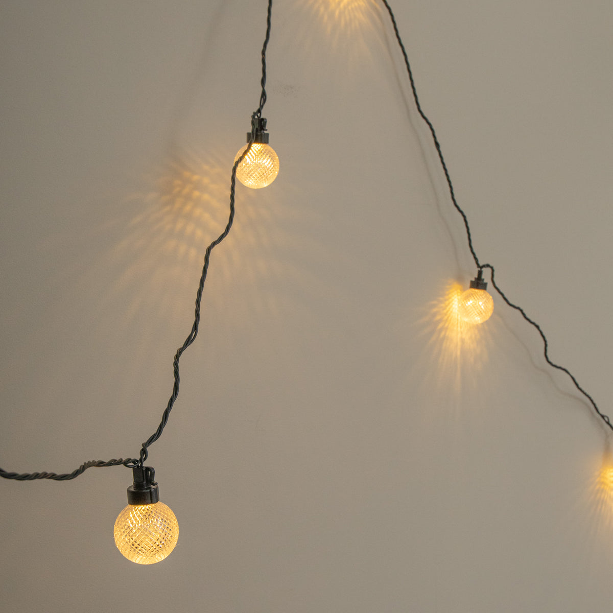 9.5m Connectable Christmas Globe Lights with Warm White & Multi-Coloured LEDs