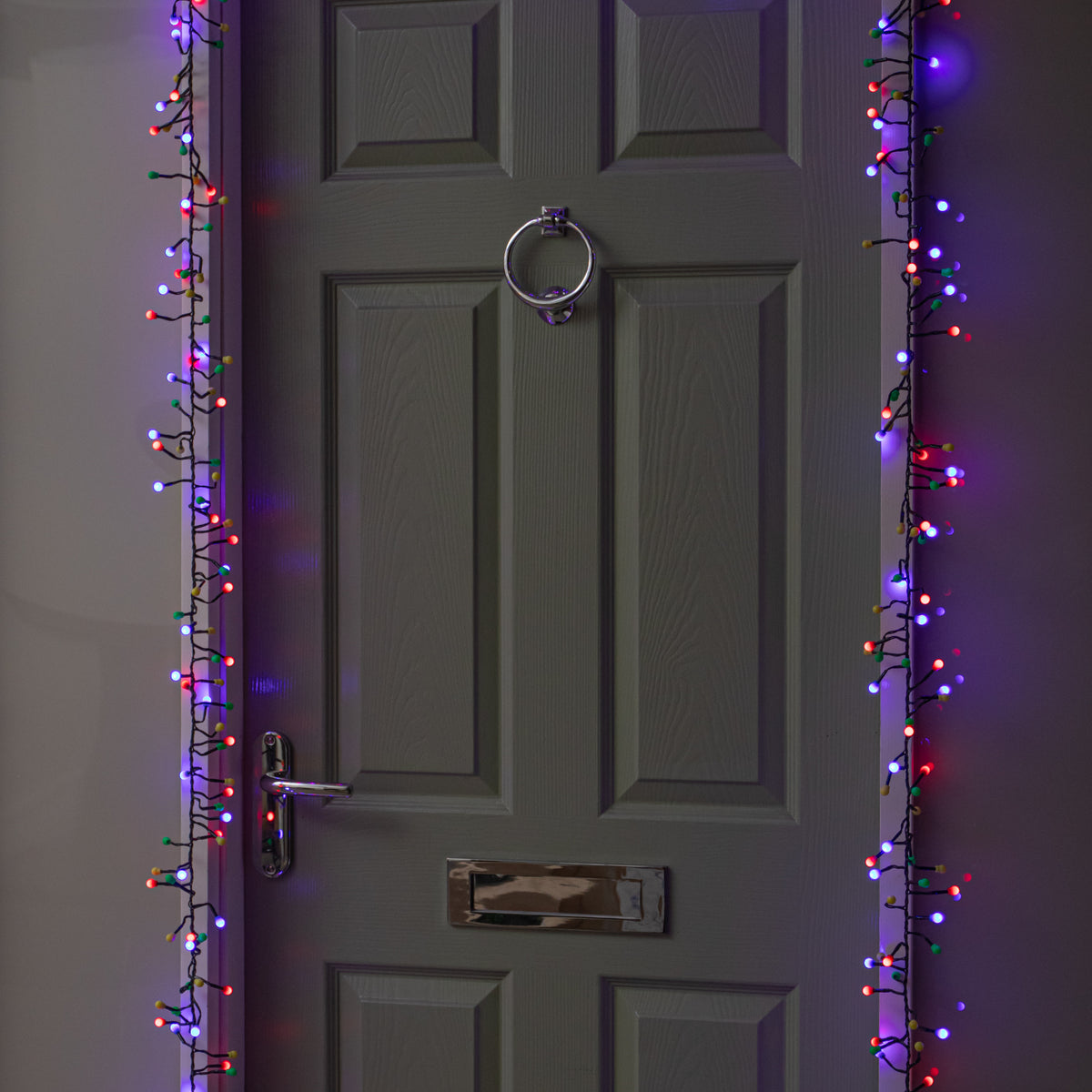 5.4m 420 LED Christmas Berry Cluster Lights Door Garland in Multi-Coloured