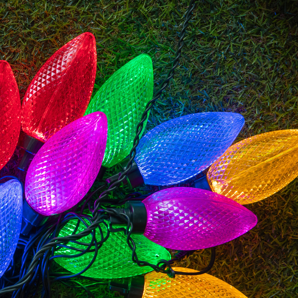 Set of 20 Pine Cone Christmas String Lights with 80 Multi-Coloured LEDs