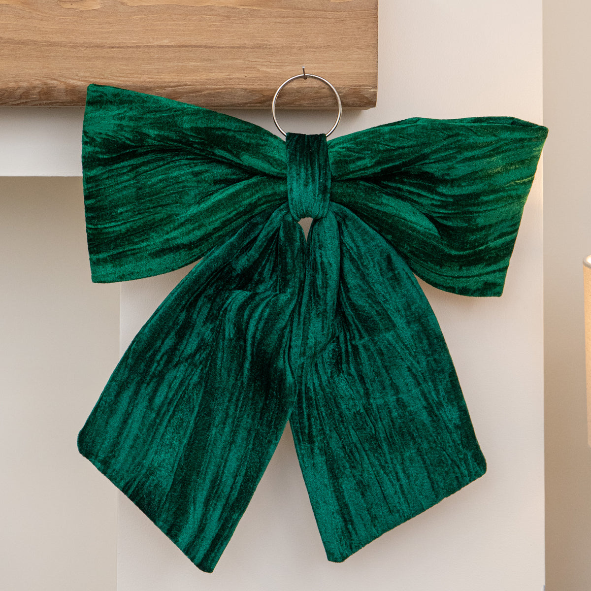 44cm x 45cm Emerald Green Velvet Christmas Bow