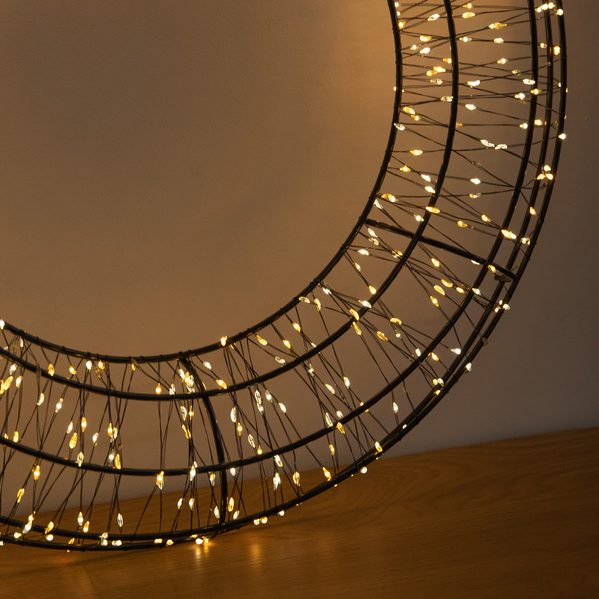 50cm Light up 3D Metal Christmas Wreath with 720 Warm White LEDs
