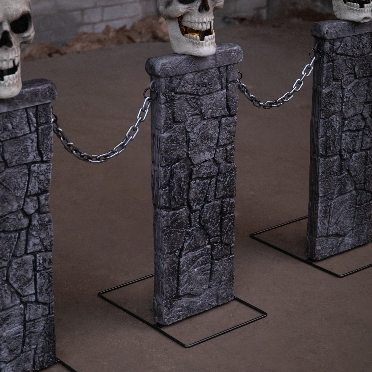 Pack of 2: 90cm x 1.2m Battery Powered Light Up Halloween Skull Fence with LEDs