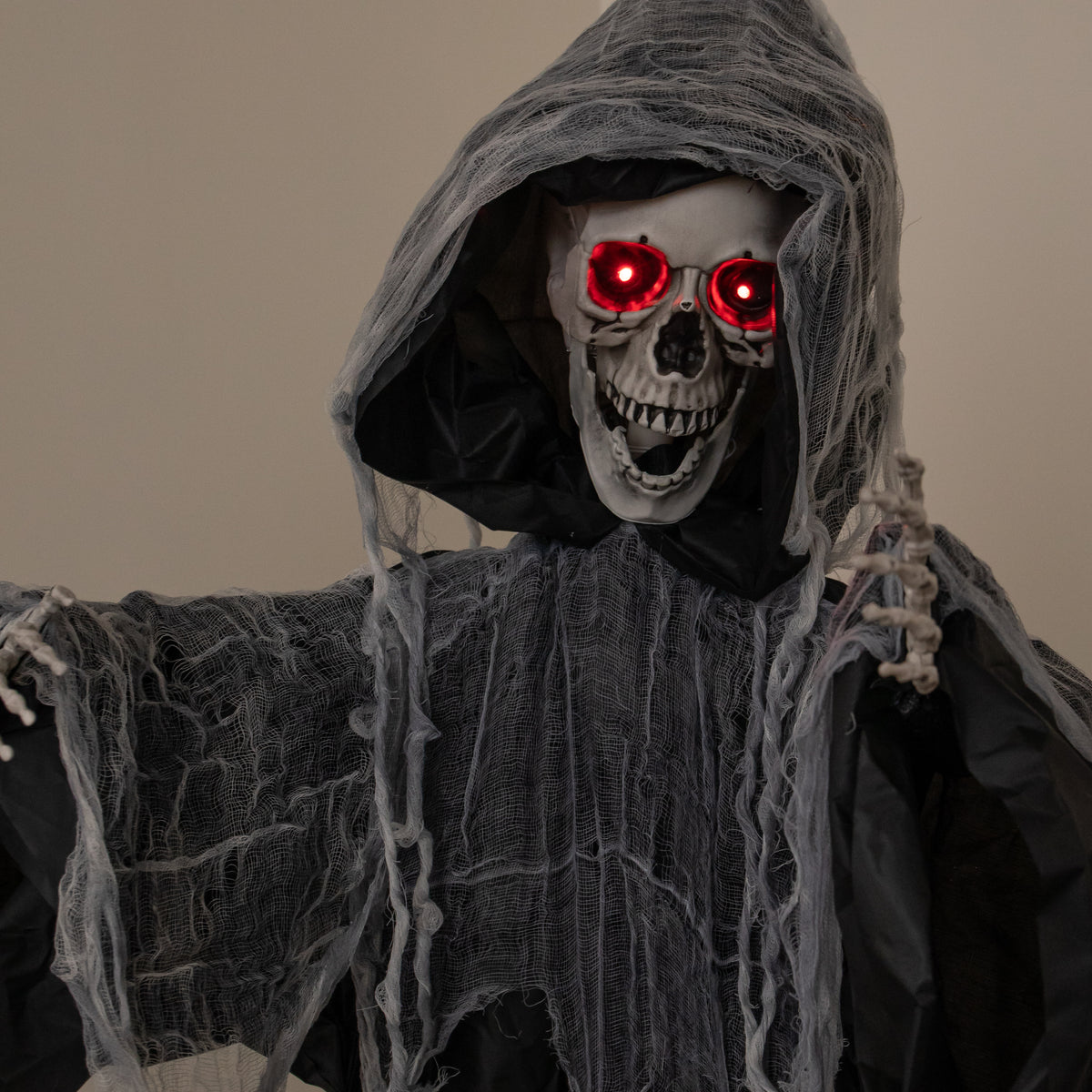 1.7m Animated Cackling Reaper Halloween Decoration with Red LED Eyes