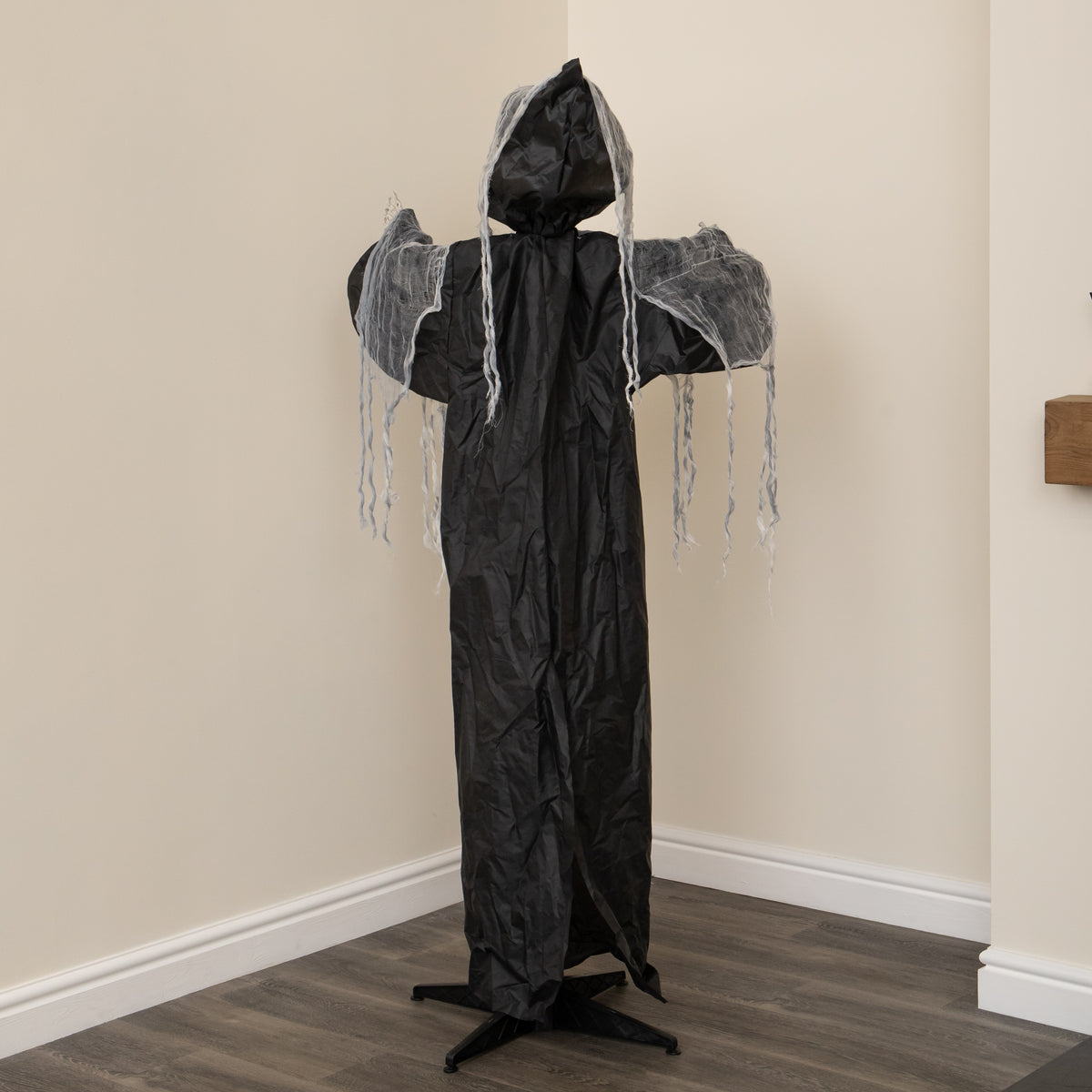 1.7m Animated Cackling Reaper Halloween Decoration with Red LED Eyes
