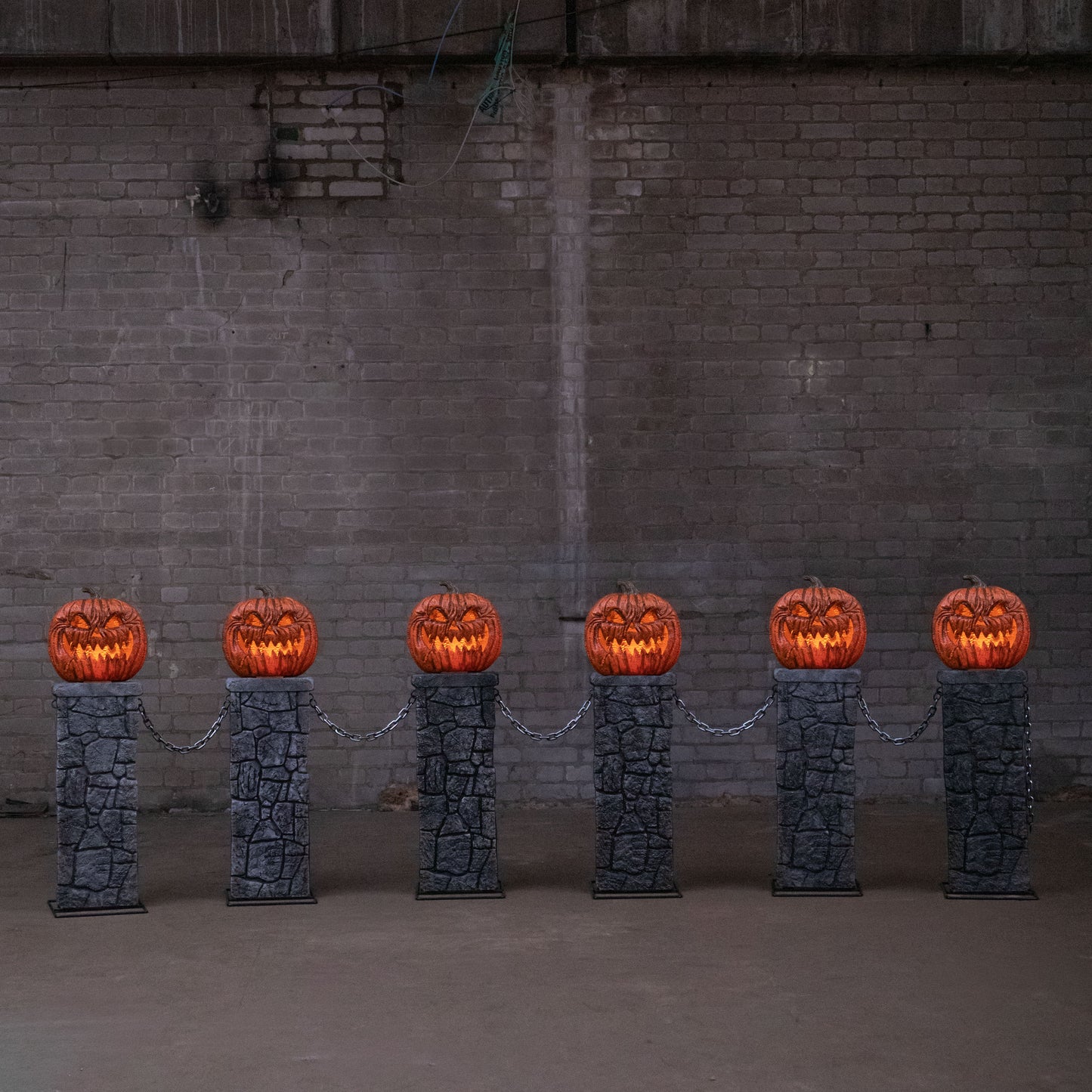 Pack of 2: 97cm x 1.2m Battery Powered Light up Halloween Pumpkin Fence with LEDs