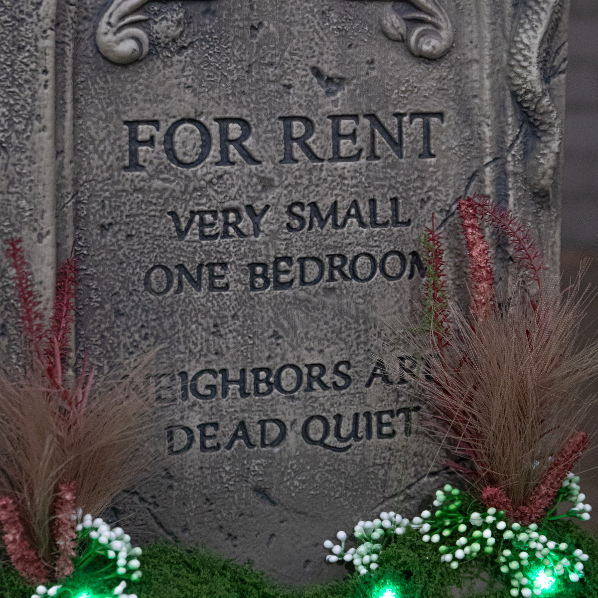 60cm (2ft) "For Rent" Halloween Graveyard Tombstone with LED Lights