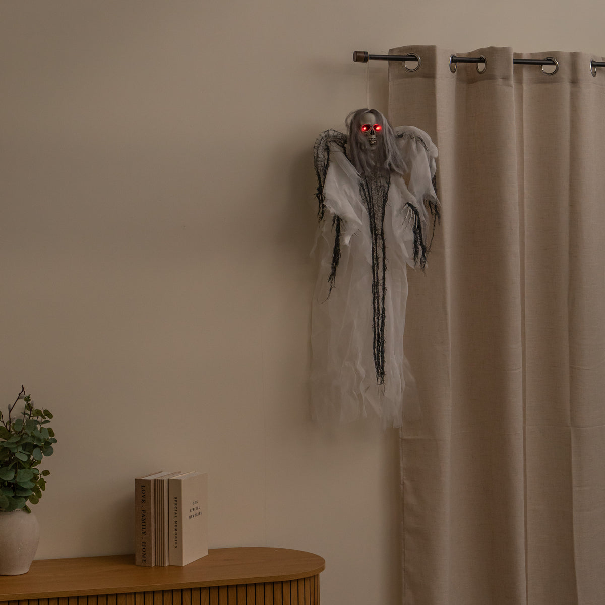 90cm Animated Flapping Cackling Death Angel Halloween Decoration