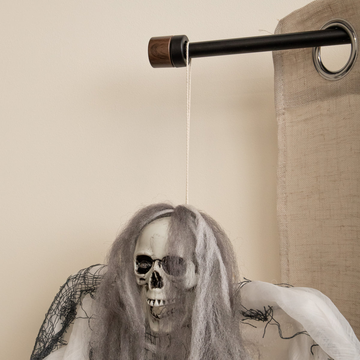 90cm Animated Flapping Cackling Death Angel Halloween Decoration