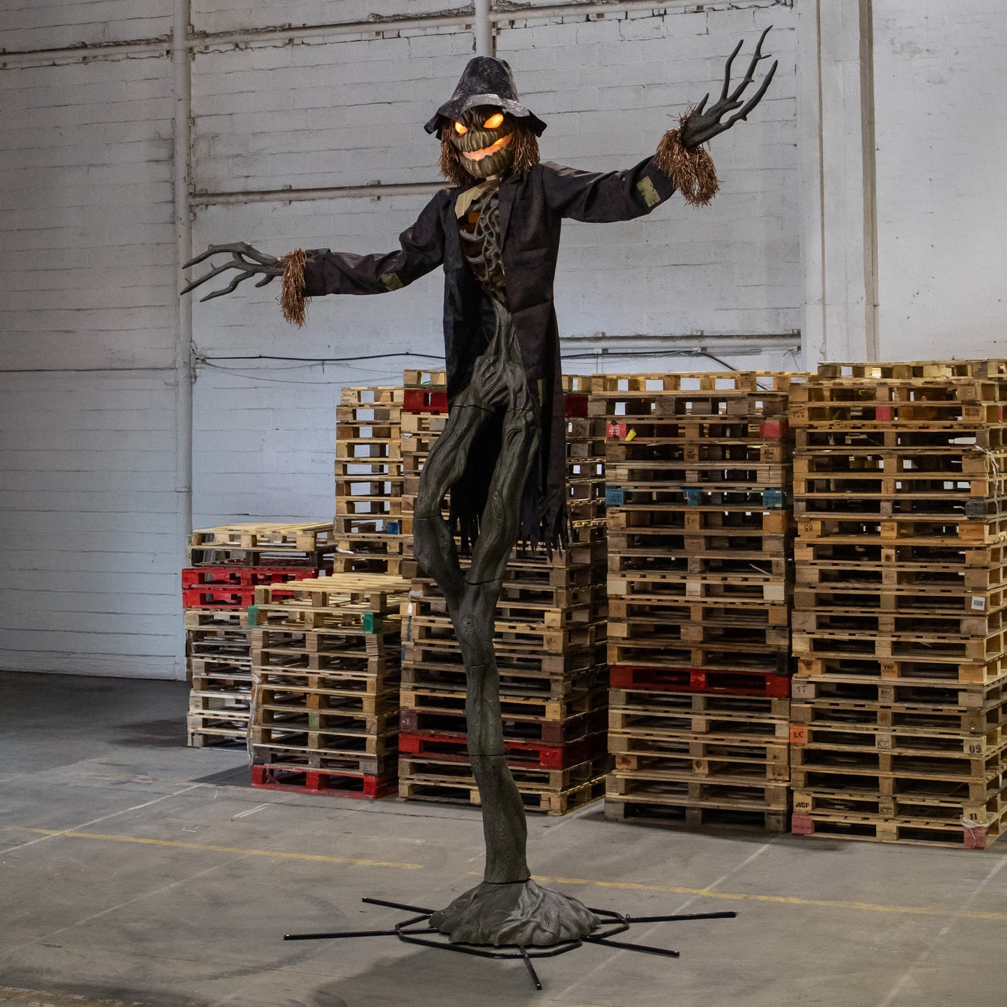 Home Accents 15ft Giant Sized Animated LED Worricrow Scarecrow Halloween Decoration