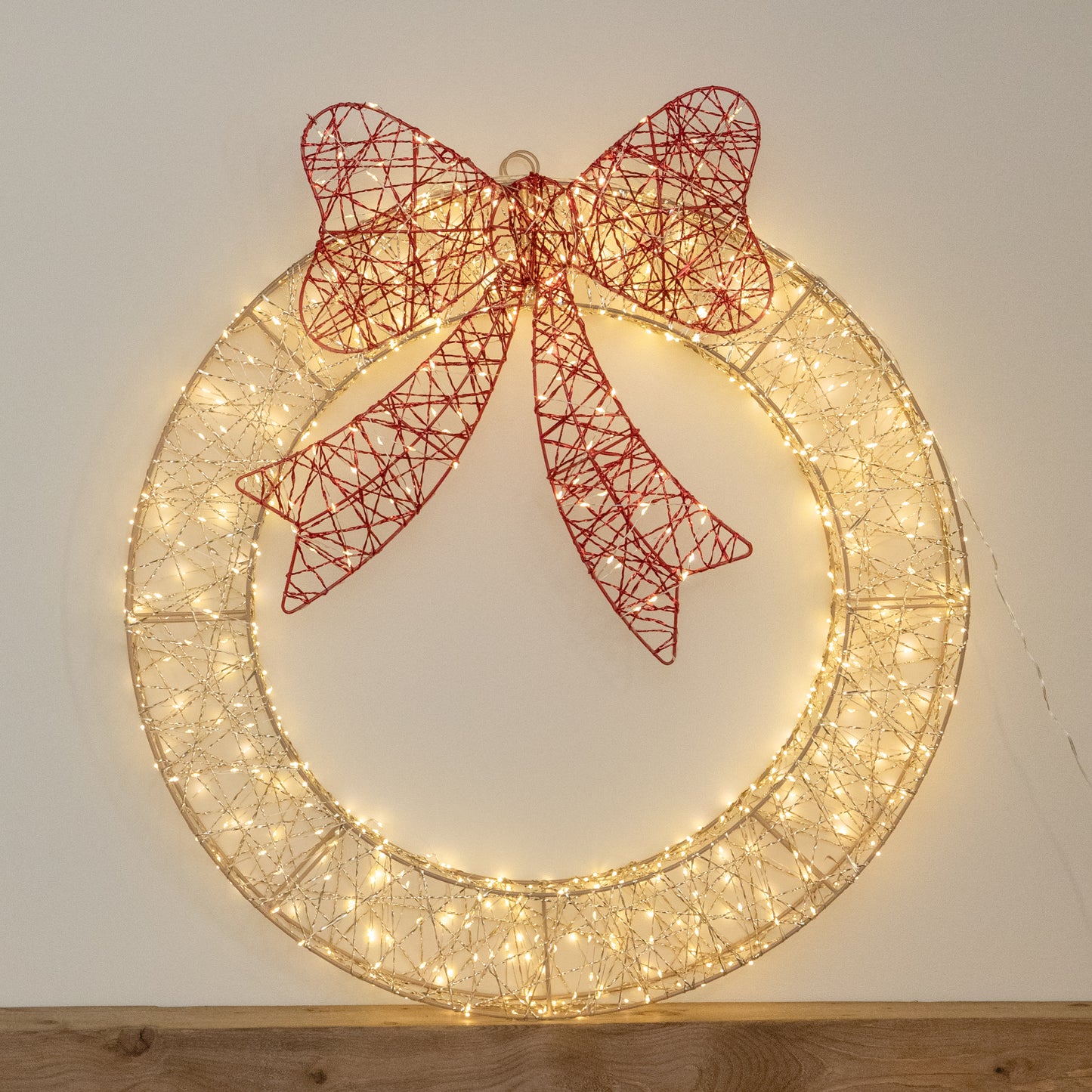 70cm Light Up Christmas Wreath with 750 Warm White LEDs, Timer & Red Bow