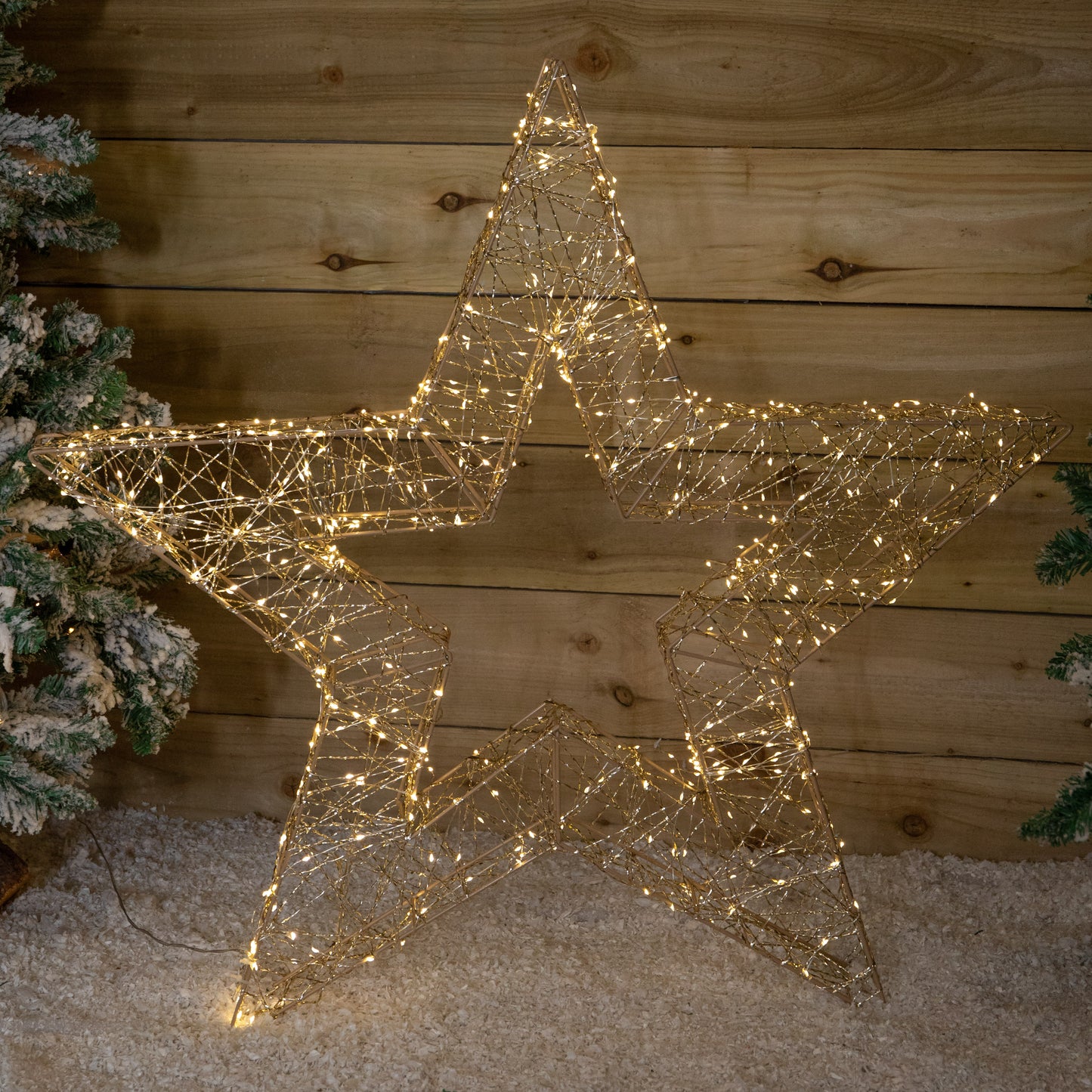 90cm Light up Gold Twist Christmas Star 540 Warm White LEDs