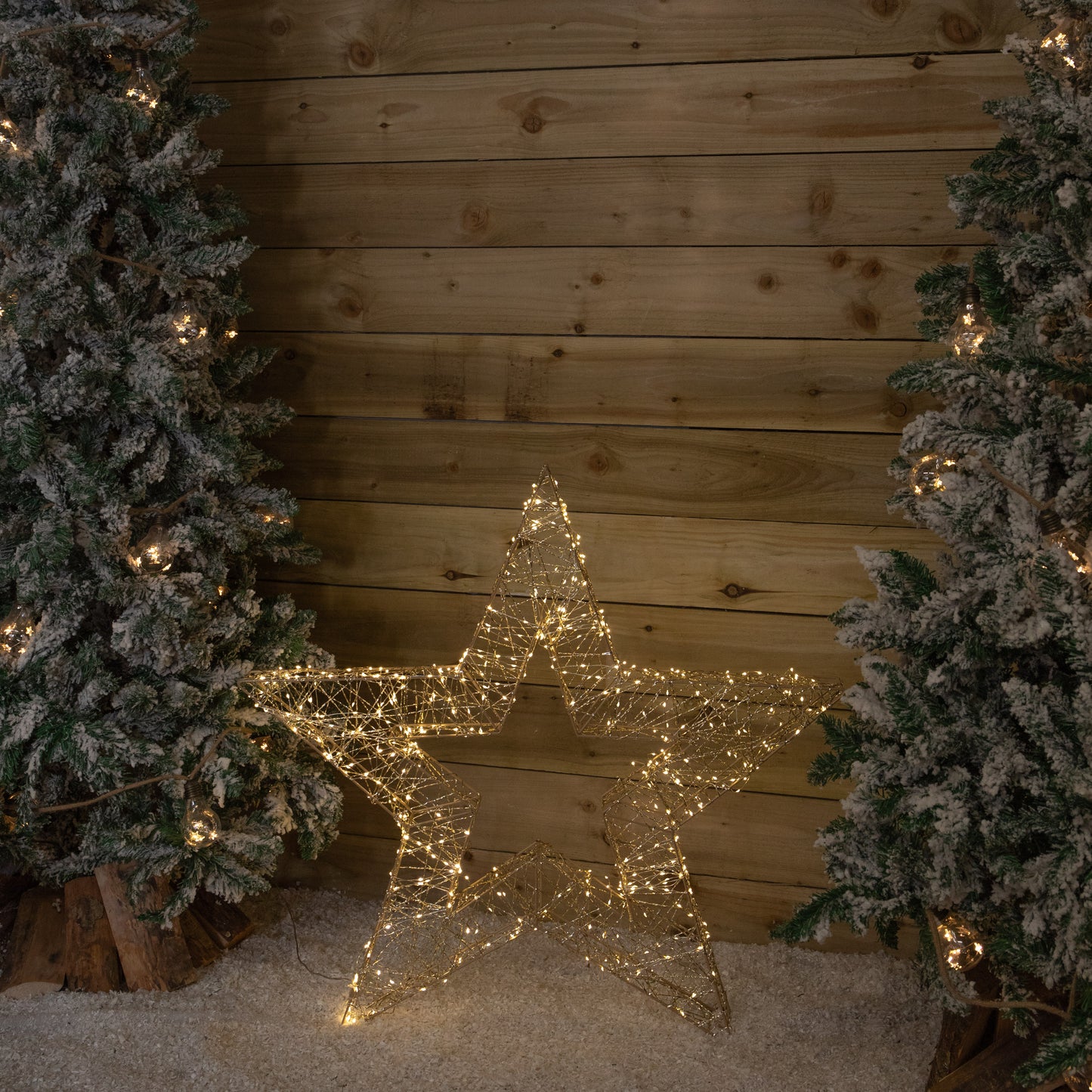 90cm Light up Gold Twist Christmas Star 540 Warm White LEDs
