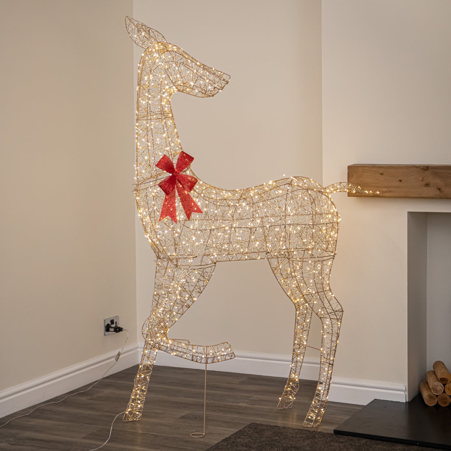 1.75m Light up Gold Twist Christmas Reindeer 880 Warm White LEDs