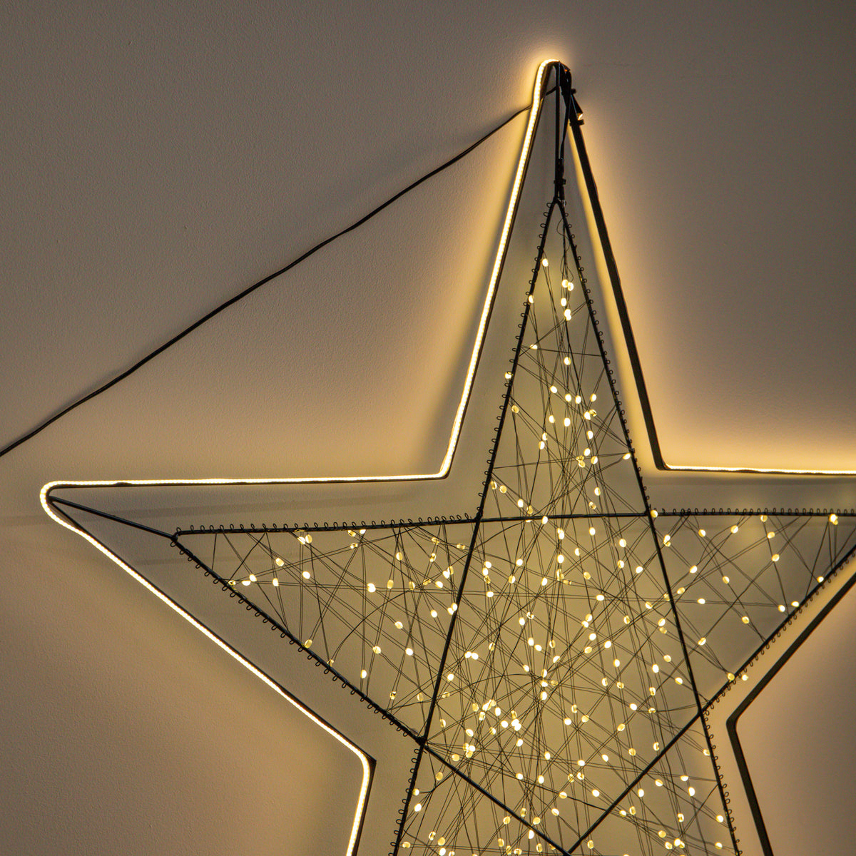 80cm Light up Halo Christmas Star Decoration with Warm White LEDs
