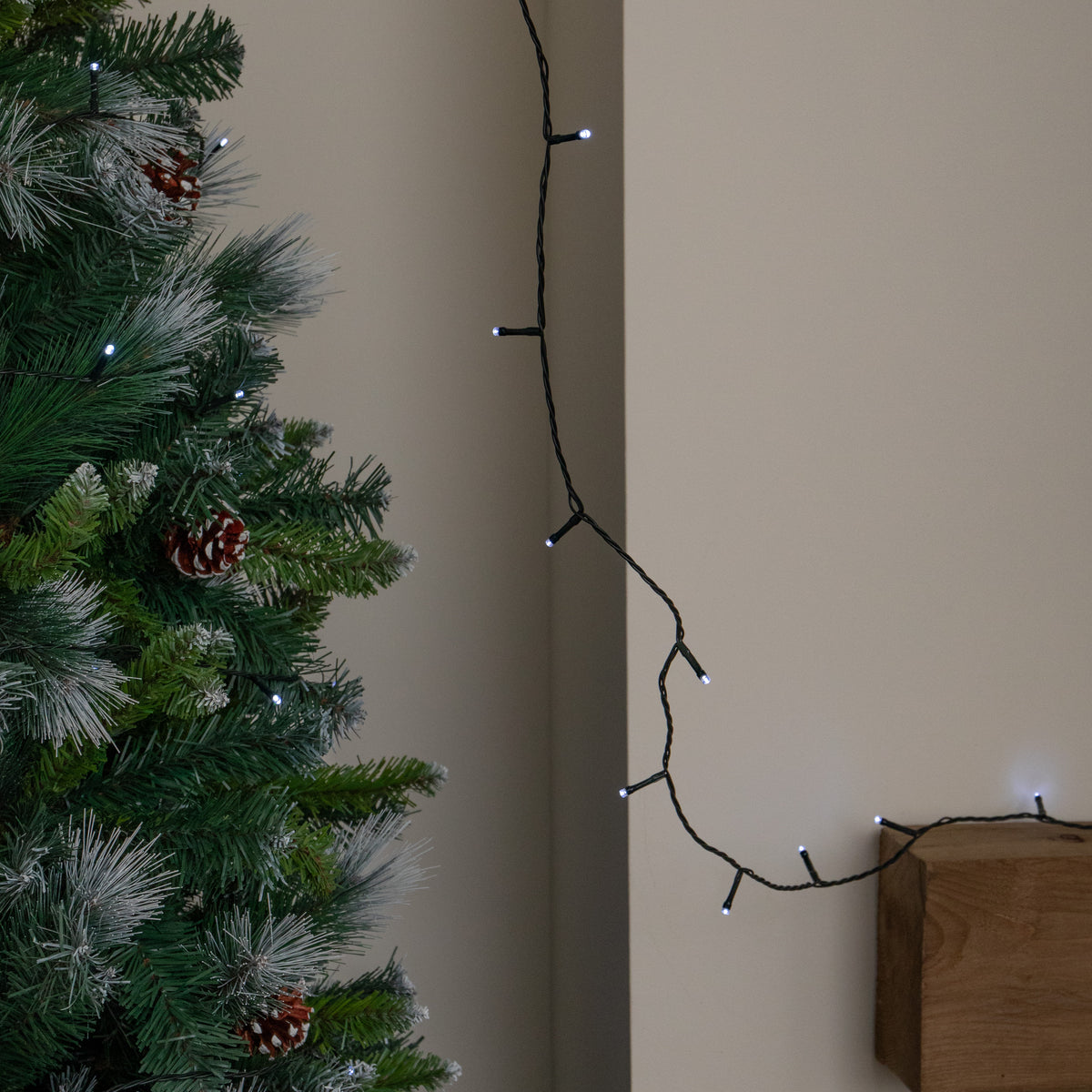100m 1000 LED Multi-Action Christmas String Lights in Cool White