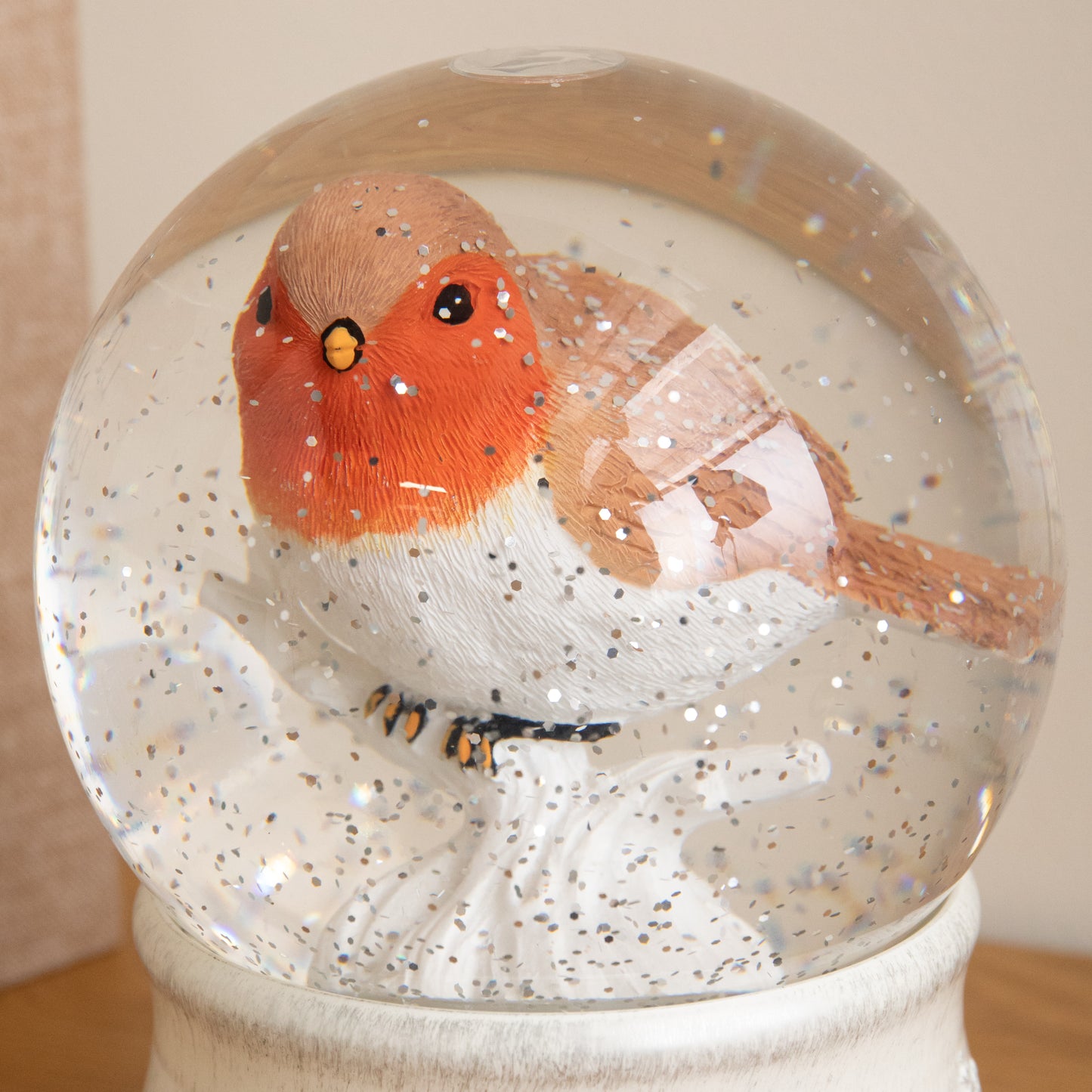 18cm Dual Powered Robin Christmas LED Water Spinner Snow Globe with Warm White Lights