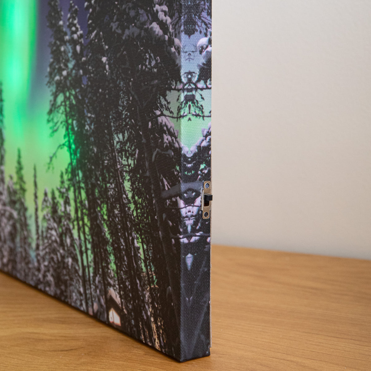 40 x 30cm Battery Powered Light Up Christmas Wall Art Aurora Canvas