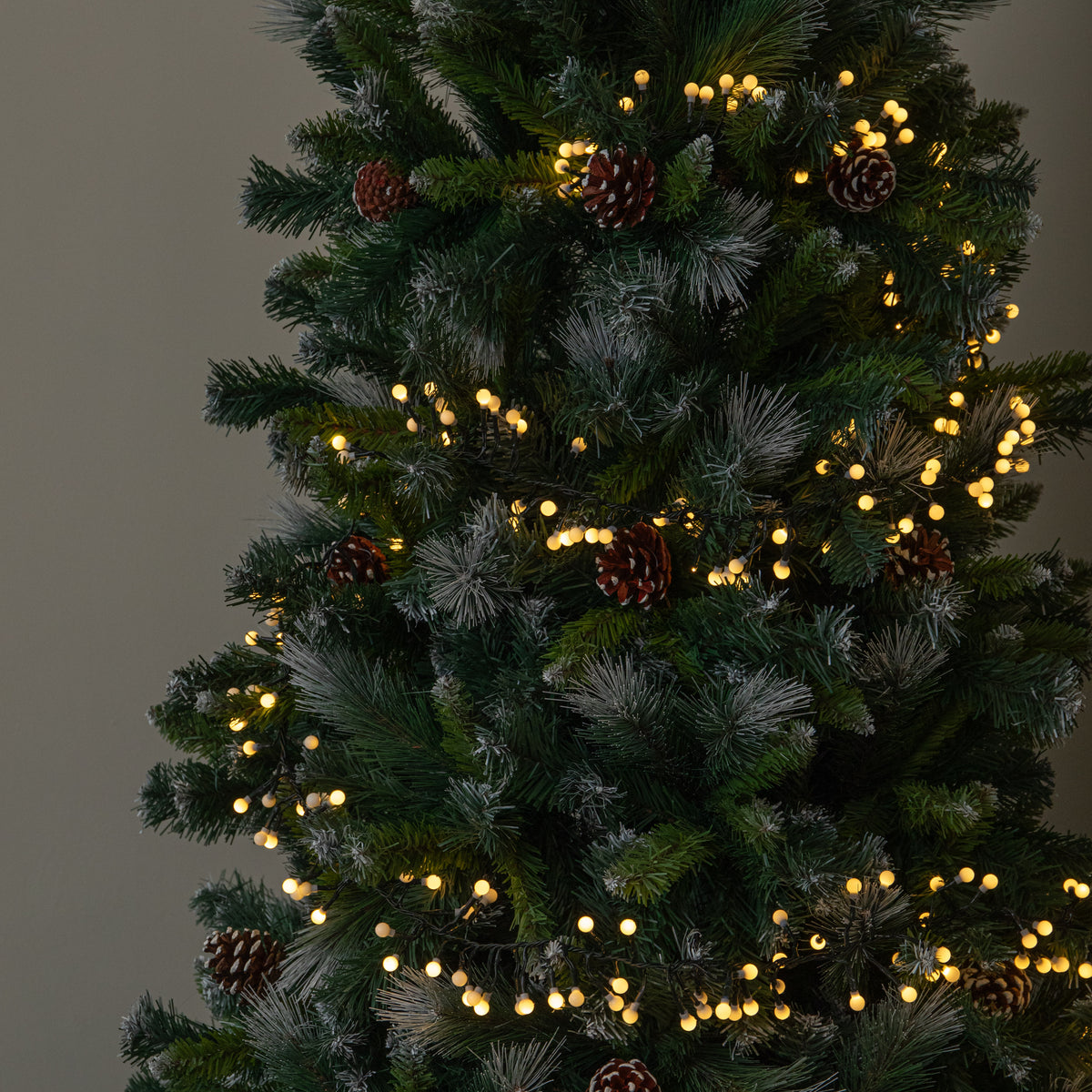 5m 500 LED Globe Cluster Christmas String Lights in Warm White