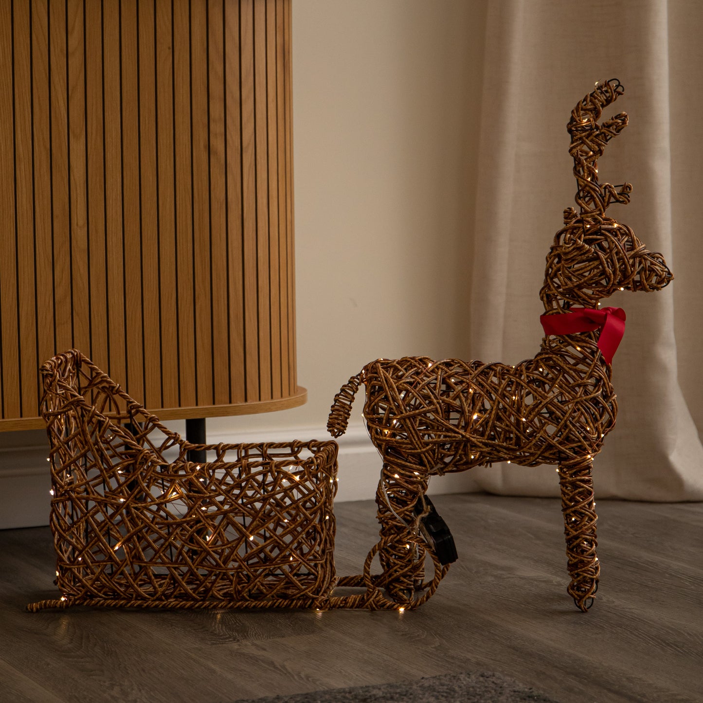 82cm Battery Powered Light Up Rattan Reindeer & Sleigh with 120 LEDs and Timer