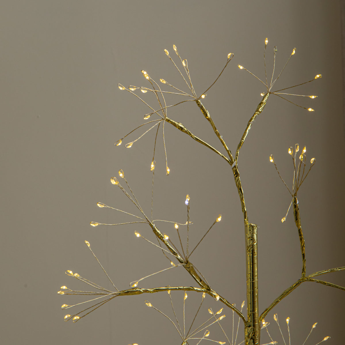 1.8m Golden Twinkling Christmas Twig Tree with 960 Warm White LED