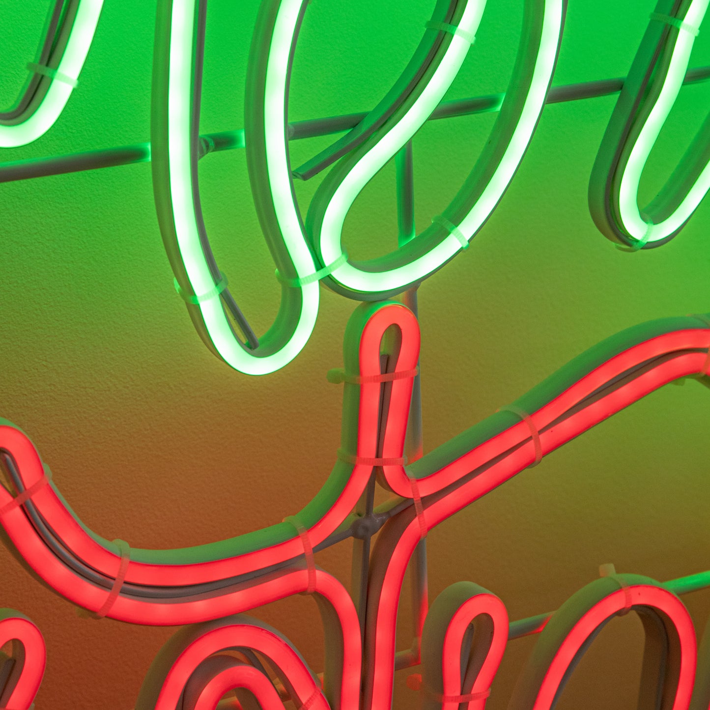 94cm x 53cm Light up Merry Christmas Neon Sign with Flashing Santa Hat