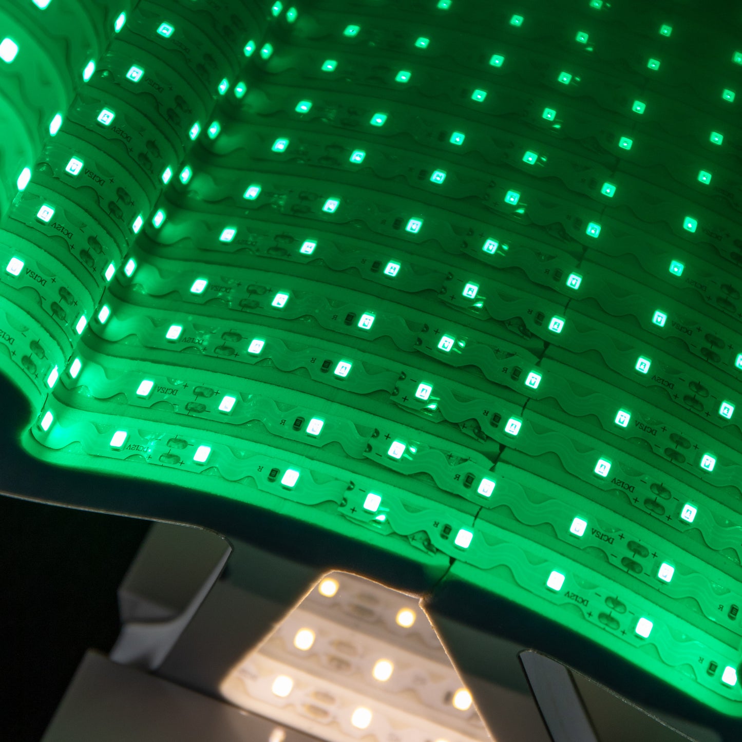 60cm Light up Christmas Tree Infinity Decoration with Green LEDs on Metal Base