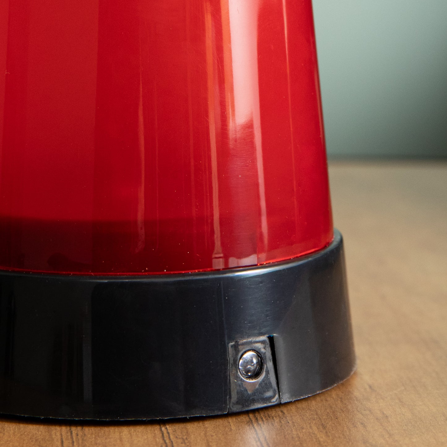 Motion Activated Christmas Present Snoop Alarm With A Flashing Light And 90 Decibel Siren