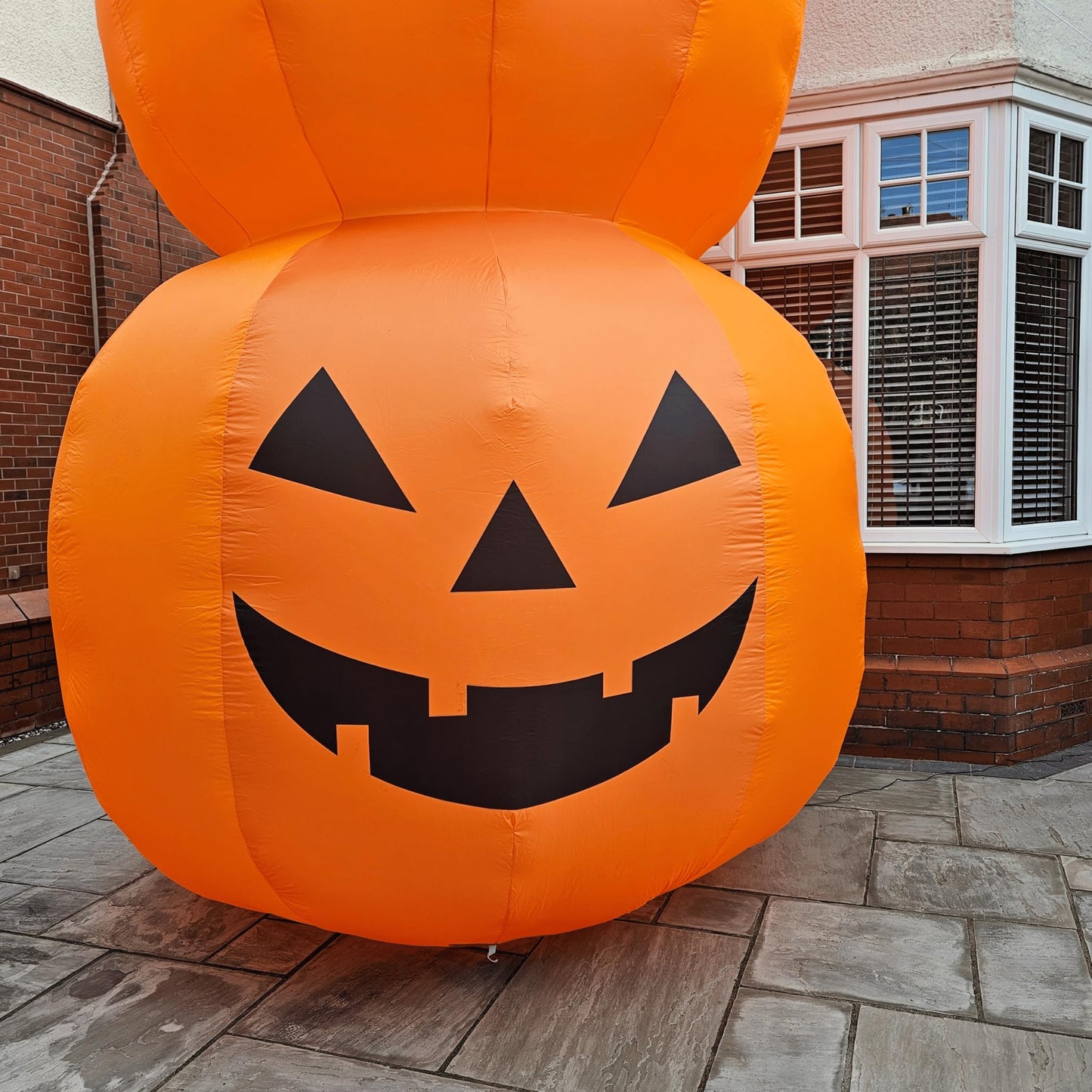 Factory Seconds: Giant: 20ft (6m) Inflatable Light up Halloween Stacked Pumpkin Decoration with 28 LEDs