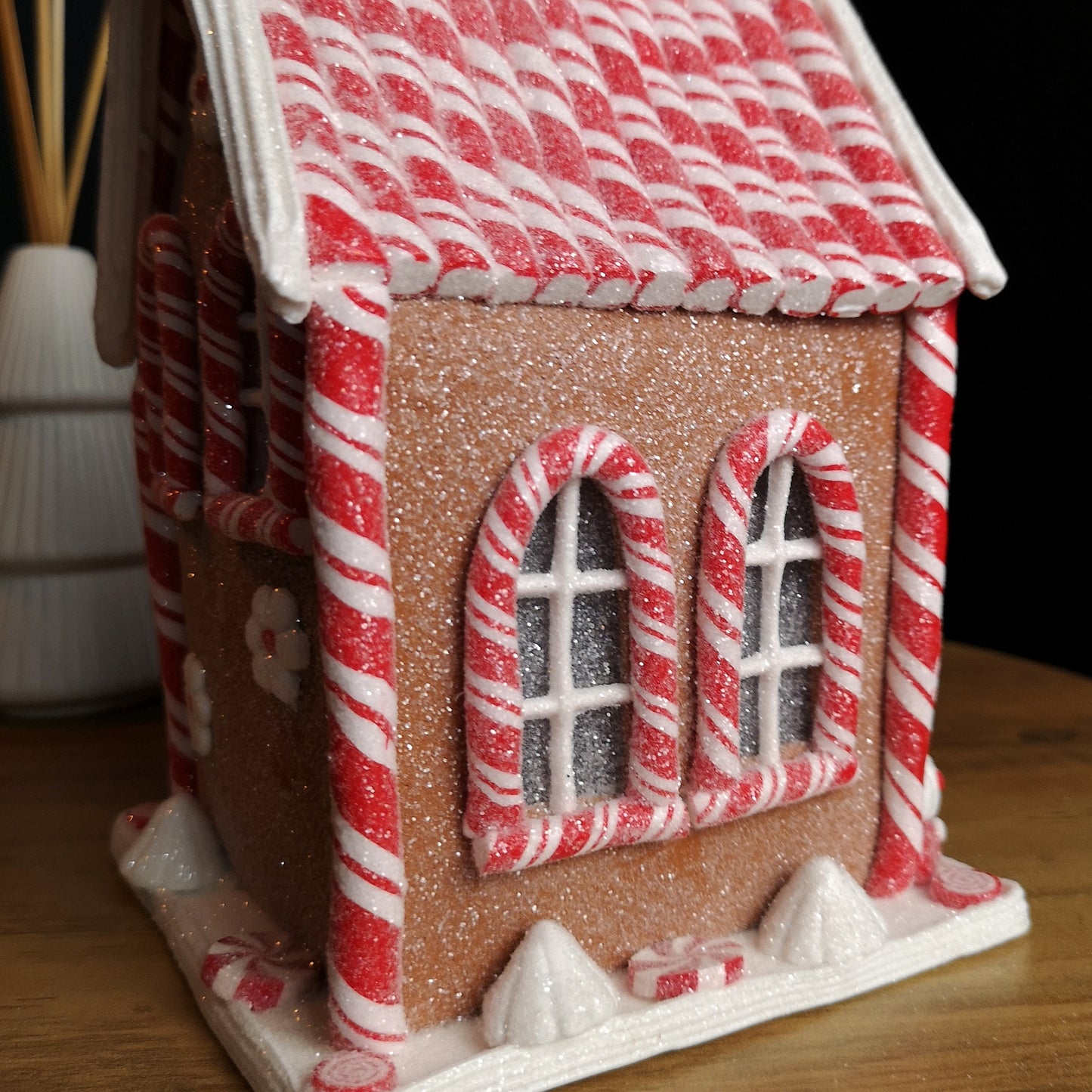 20cm Battery Operated LED Gingerbread Santa Candy Cabin Christmas Decoration