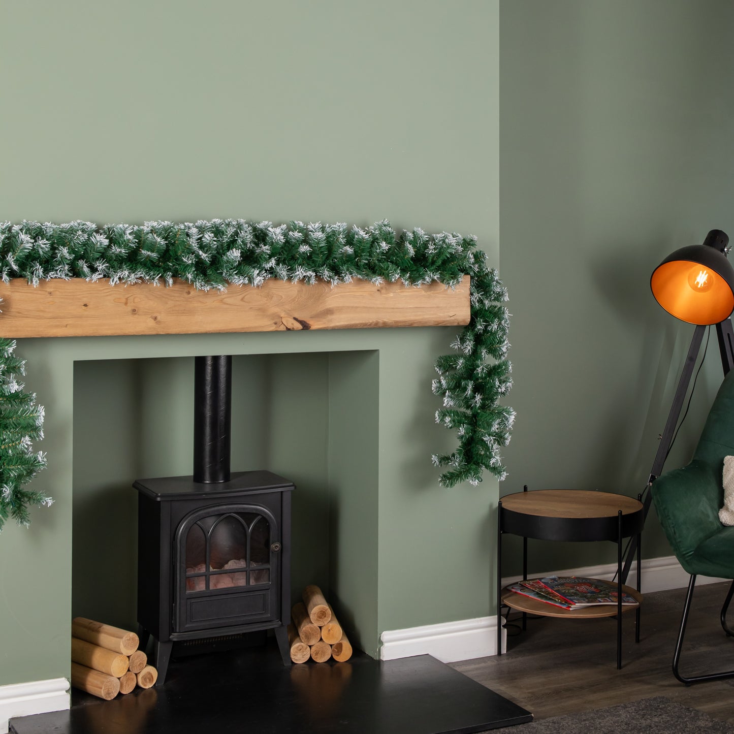 2.7m (9ft) Snow Tipped Green Christmas Garland