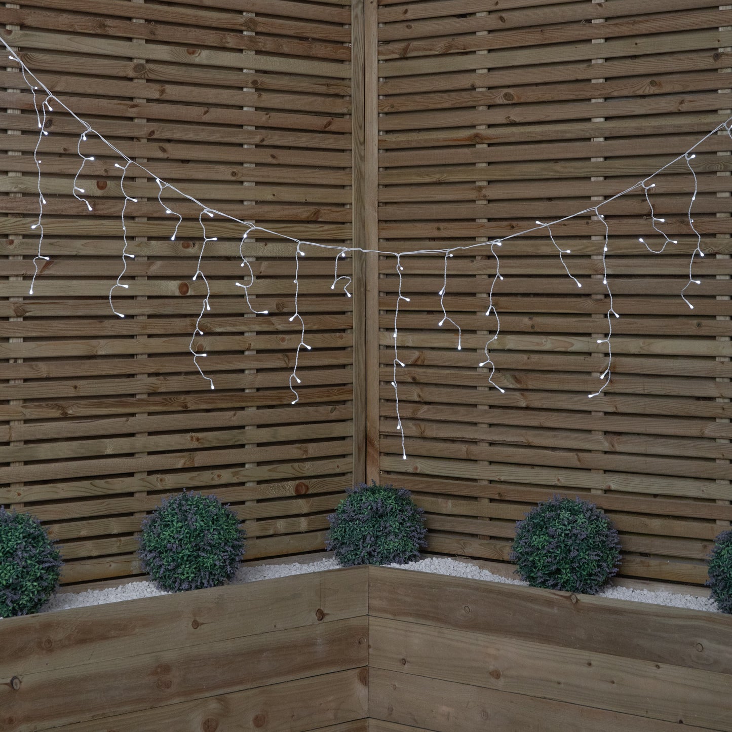 16m 640 LED Frosted IcicleBrights Christmas String Lights in Cool White
