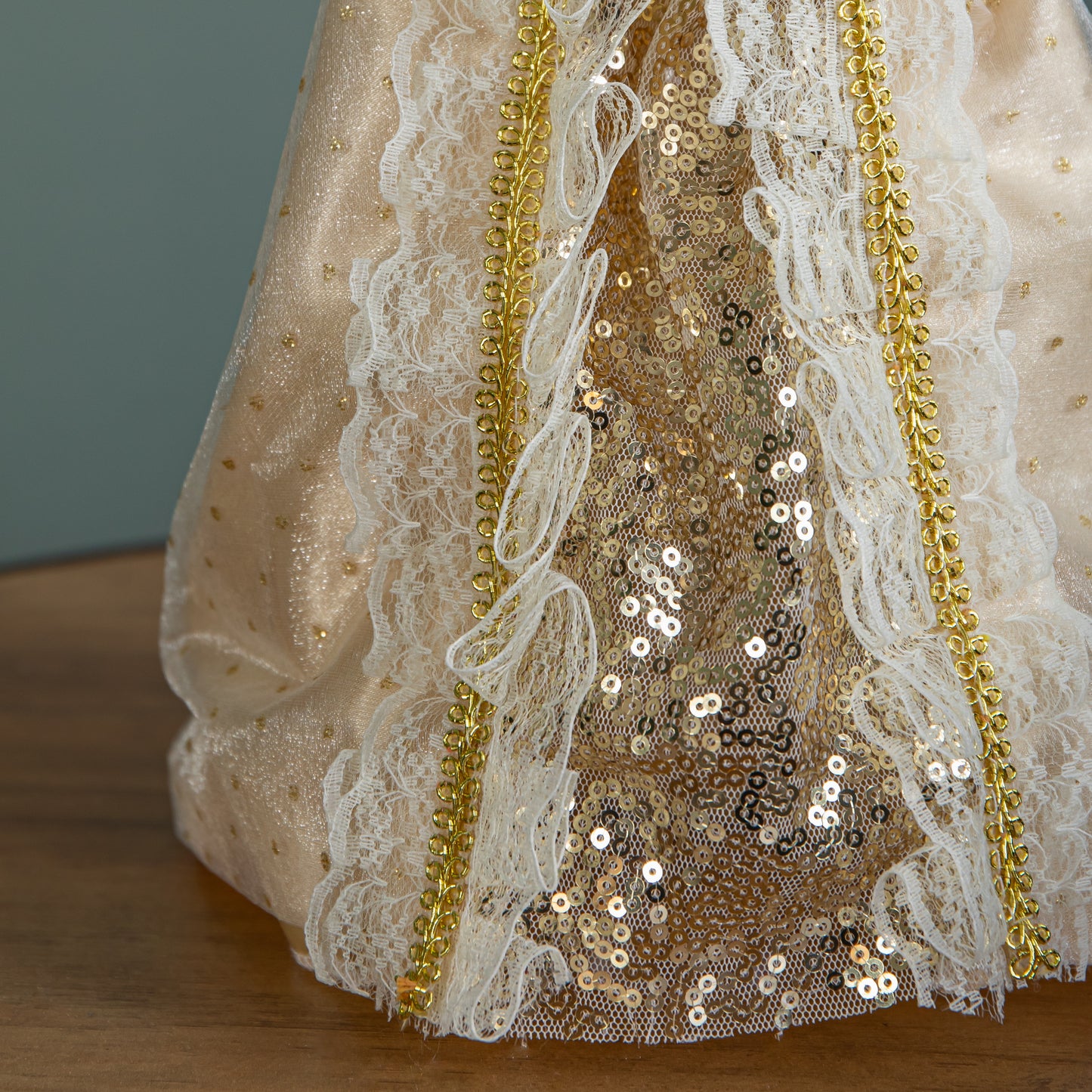 25cm Christmas Angel Tree Topper Decoration with Feather Wings in Gold