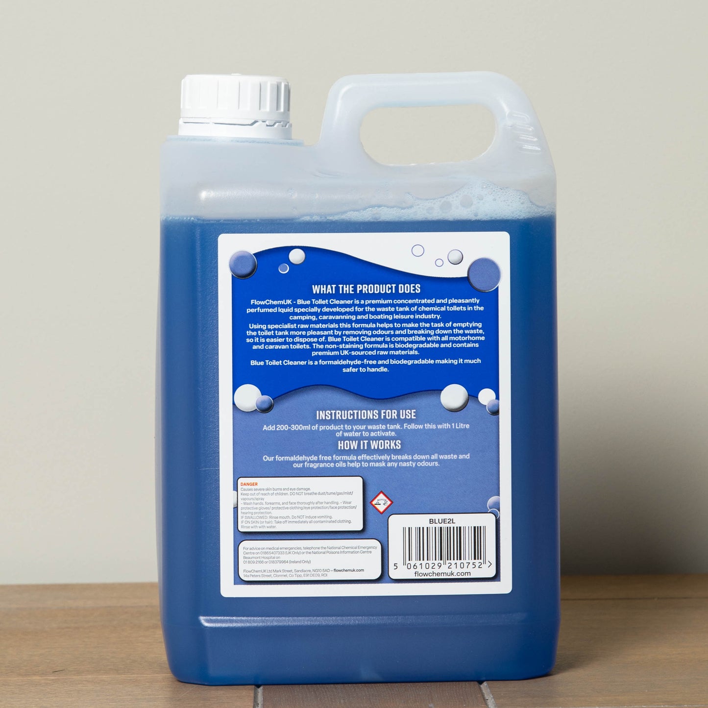 2.5 Litres Cherry Blue Toilet Waste Tank Cleaning Rinse Concentrate Fluid