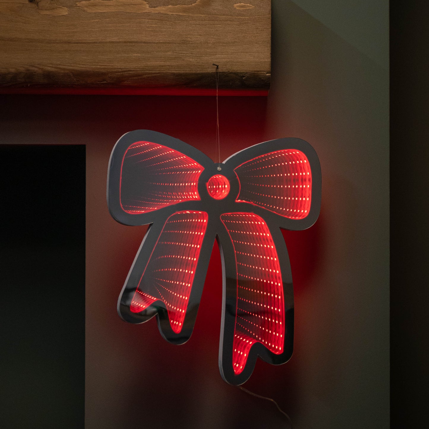 32cm Light up Hanging Bow Infinity Christmas Decoration with Red LEDs