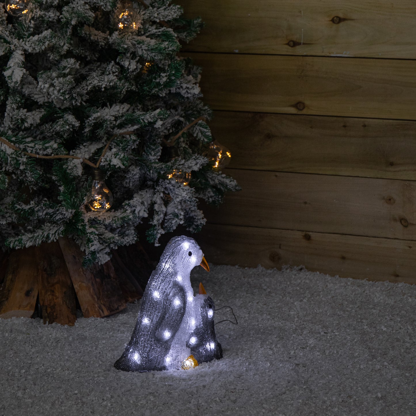 28cm Light up Acrylic Mother and Chick Penguin Christmas Decoration with 30 White LEDs