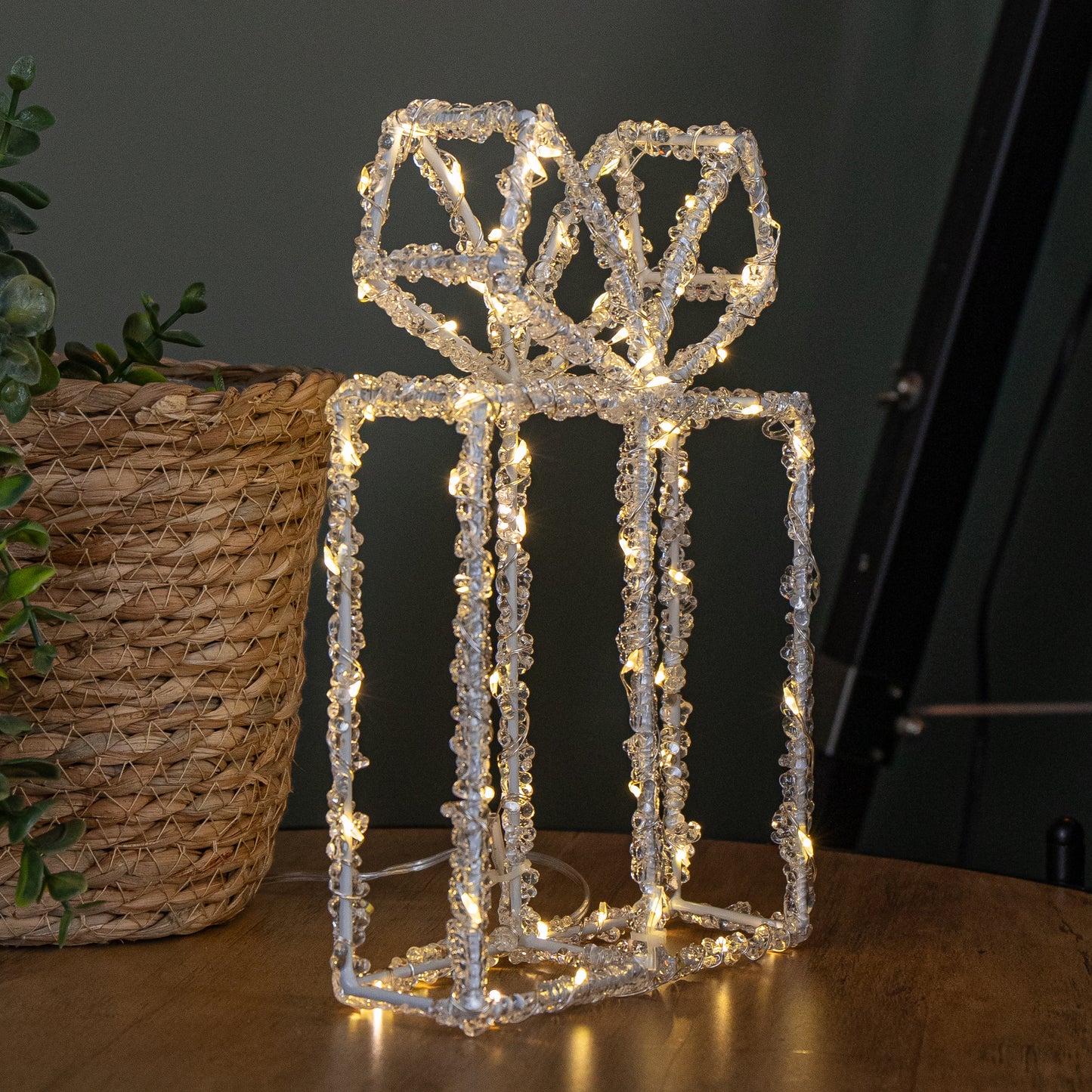 22cm Light up Acrylic Christmas Present with 80 Warm White LEDs