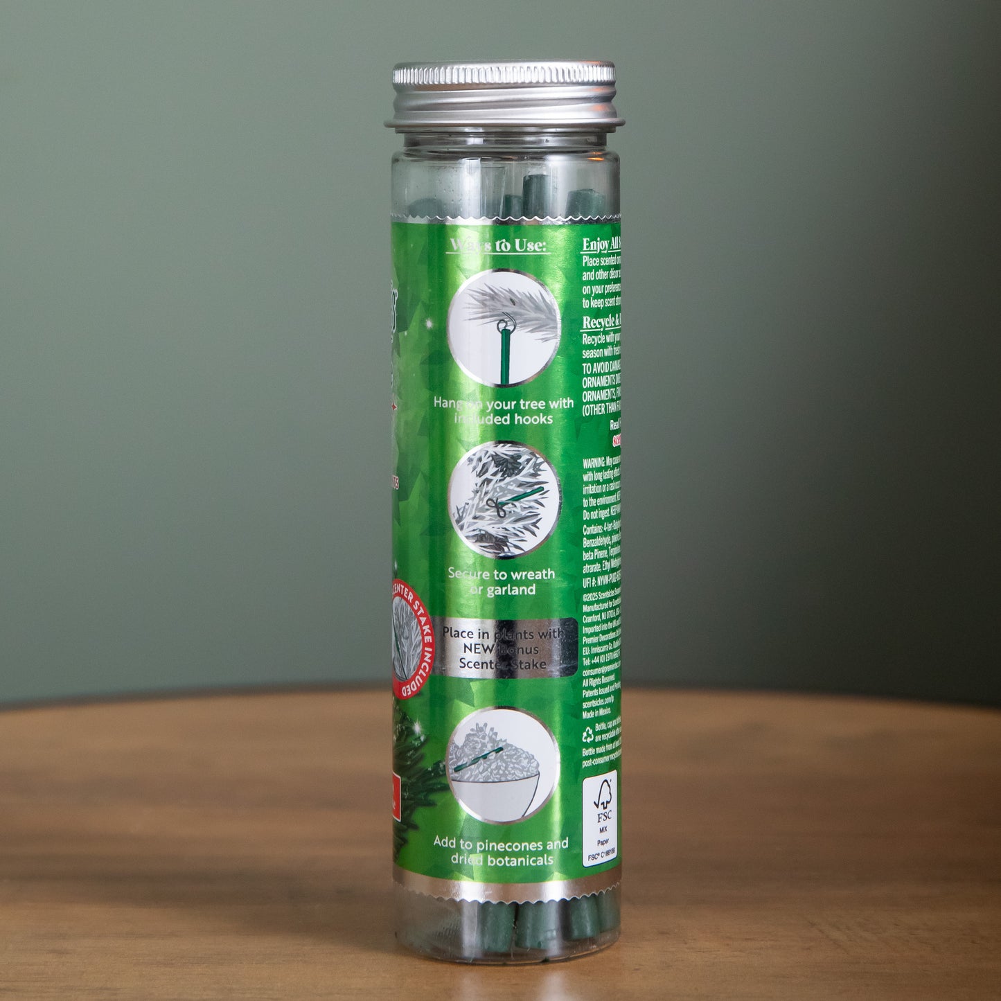 25g White Winter Fir Scented Christmas Scentsicles with 6 Hanging Hooks