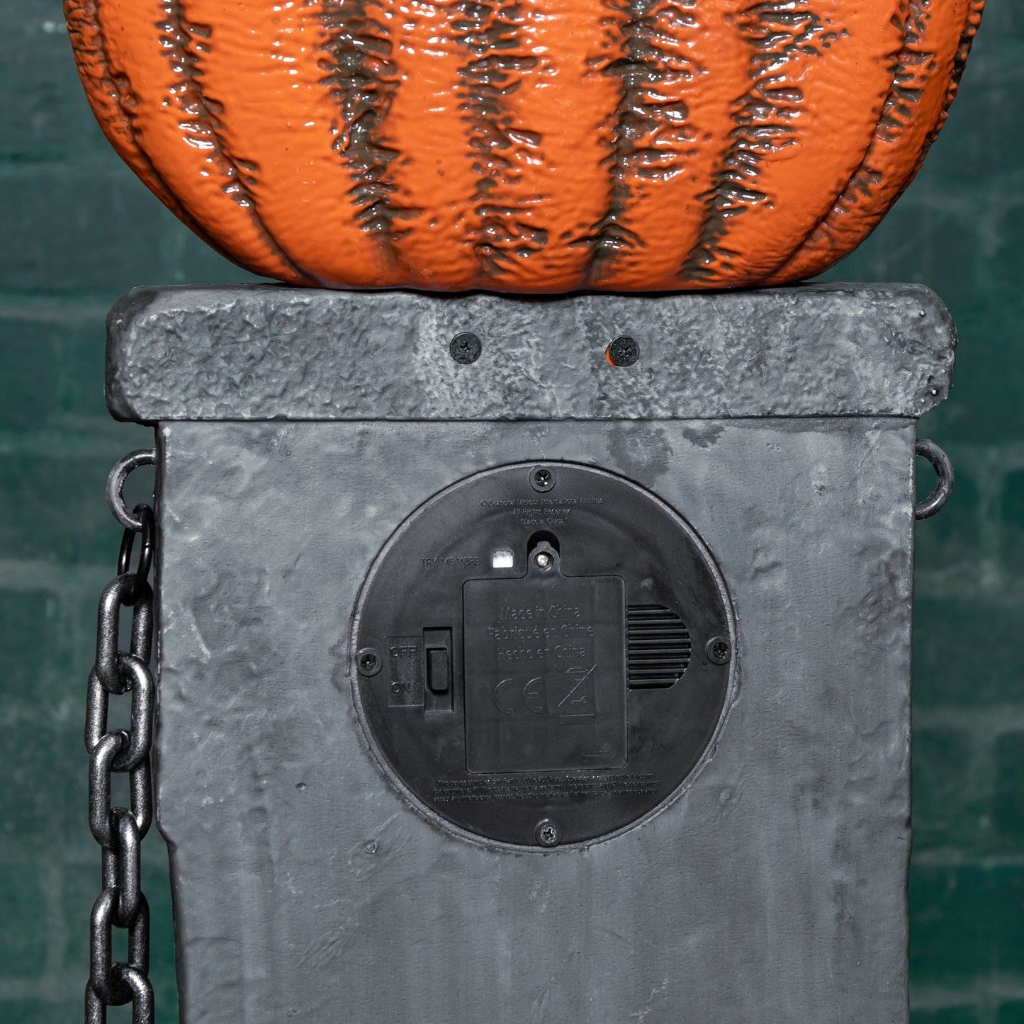 97cm x 1.2m Battery Powered Light up Halloween Pumpkin Fence with LEDs