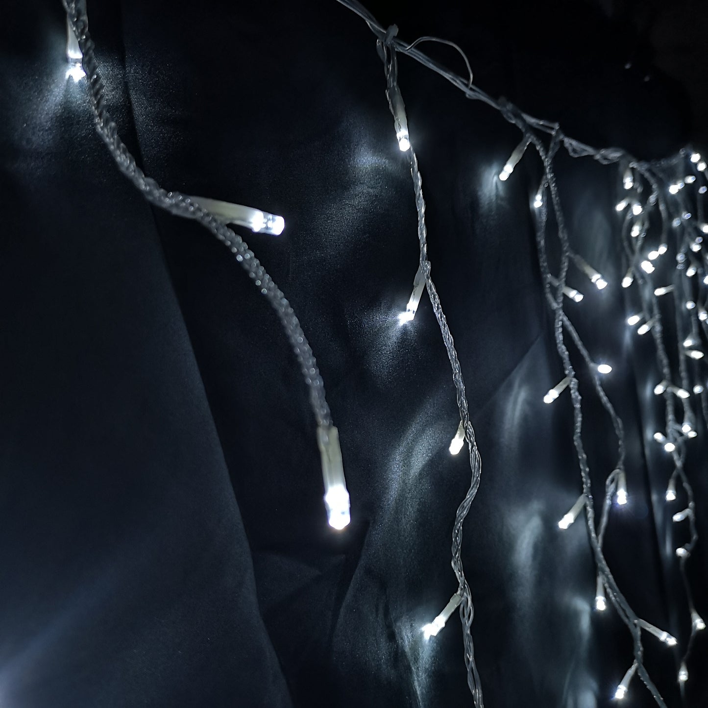 300 LED 7.5m Premier Christmas Outdoor 8 Function Icicle Lights in Cool White