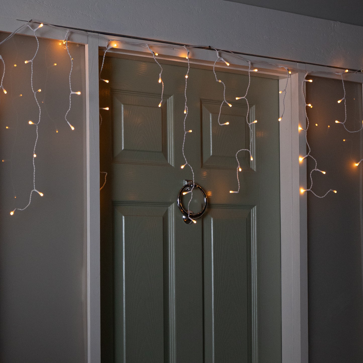 16m 640 LED Frosted IcicleBrights Christmas String Lights in Vintage Gold