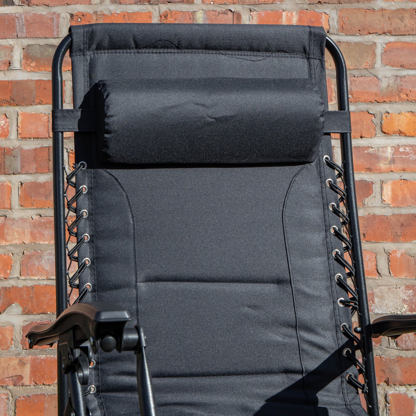 Luxury Padded Multi Position Zero Gravity Garden Relaxer Chair Lounger in All Black