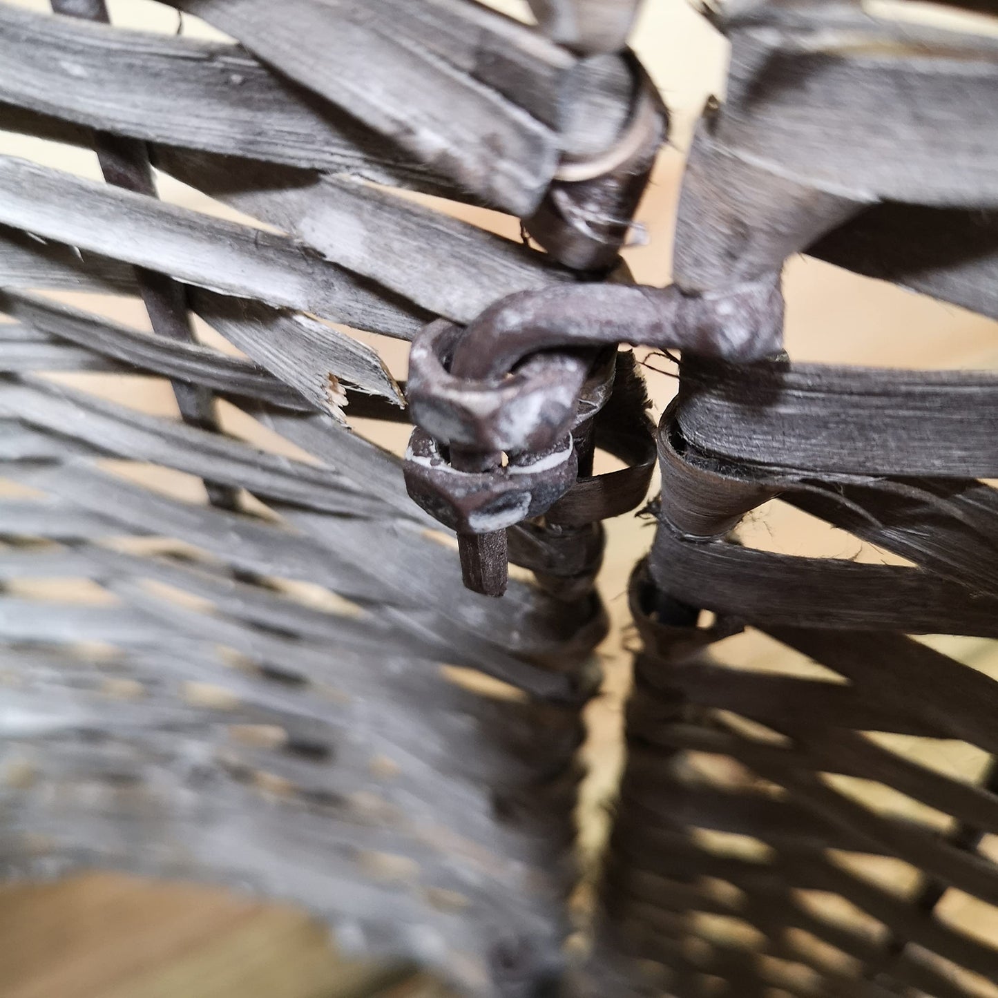 Factory Seconds: 28/70cm Everlands KD Willow Christmas Tree Skirt Wicker Rattan - Large Grey Wash