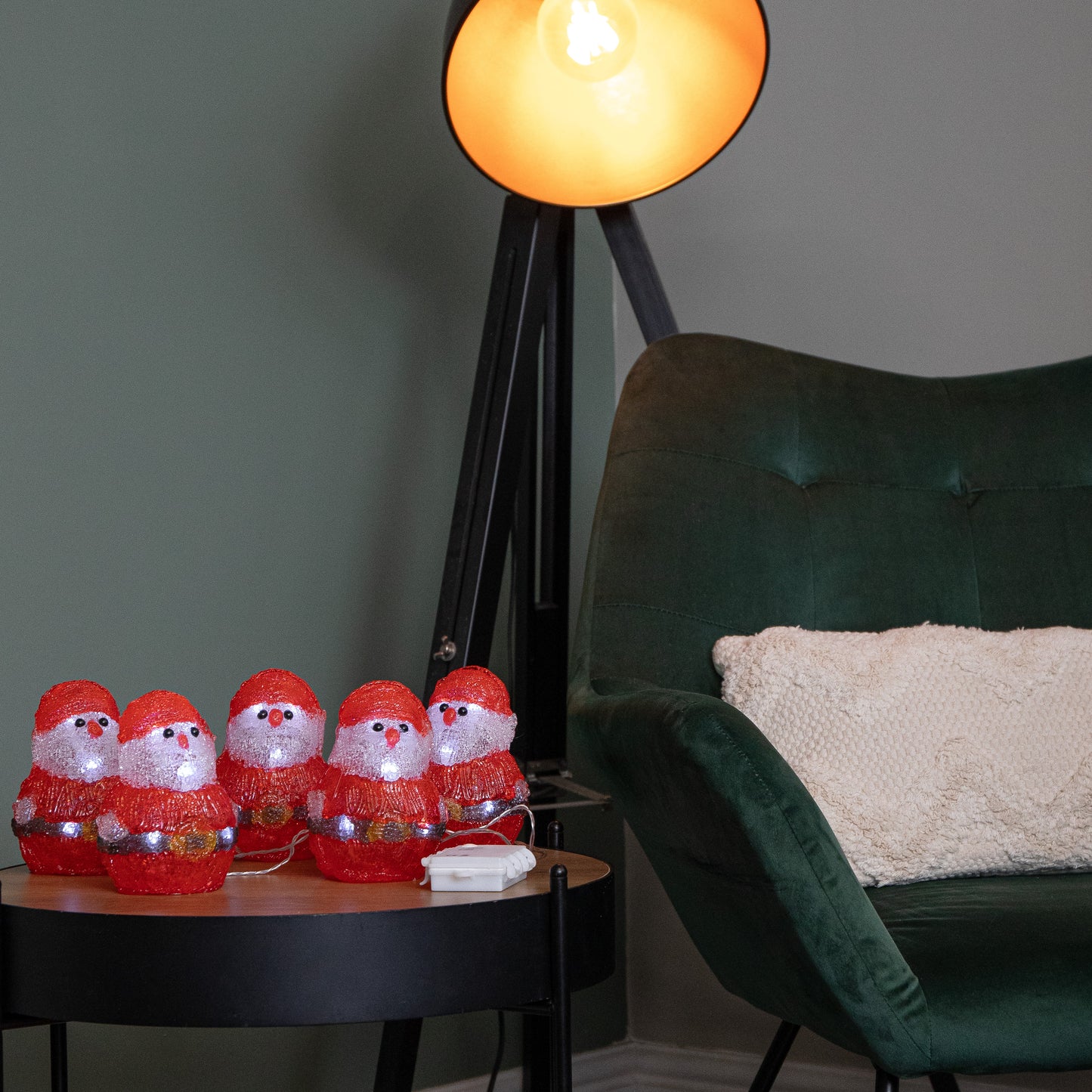 14cm Set of 5 Battery Operated Light up Christmas Santa Ornaments with 40 Cool White LEDs